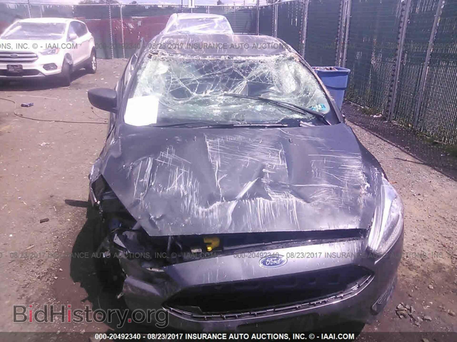 2016 Ford Focus - VIN: 1FADP3E29GL390118 - Photo 6