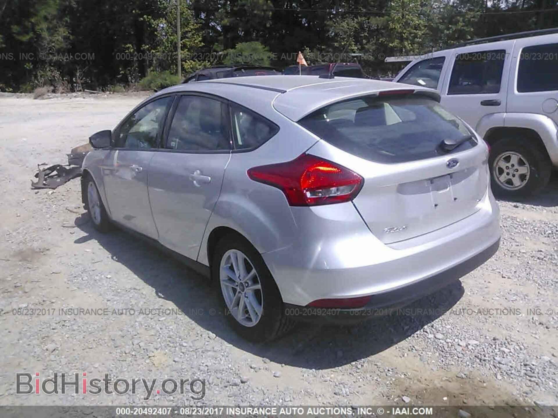 2017 Ford Focus - VIN: 1FADP3K27HL247271 - Photo 3