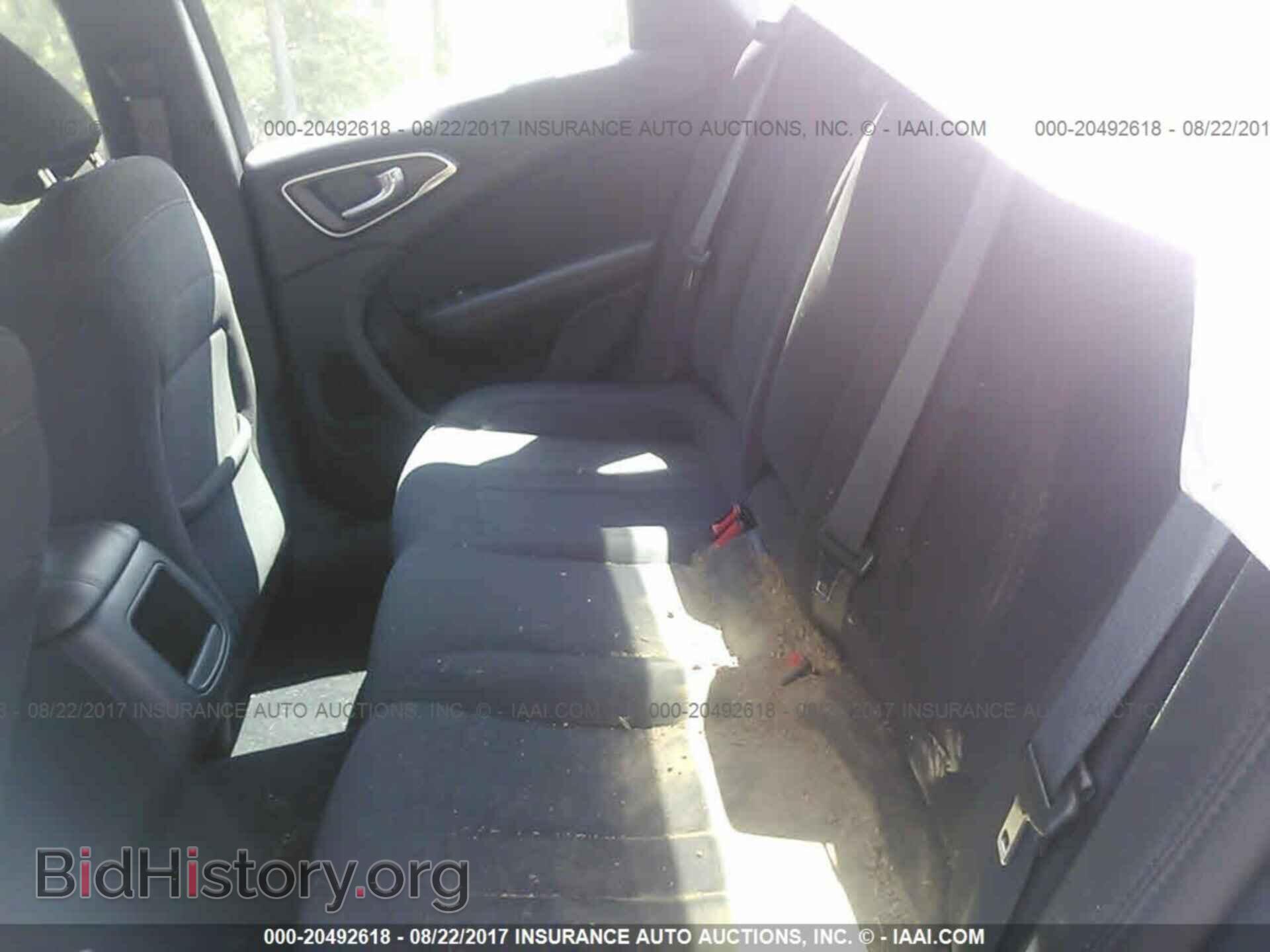 2015 Chrysler 200 - VIN: 1C3CCCAB4FN741399 - Фото 8