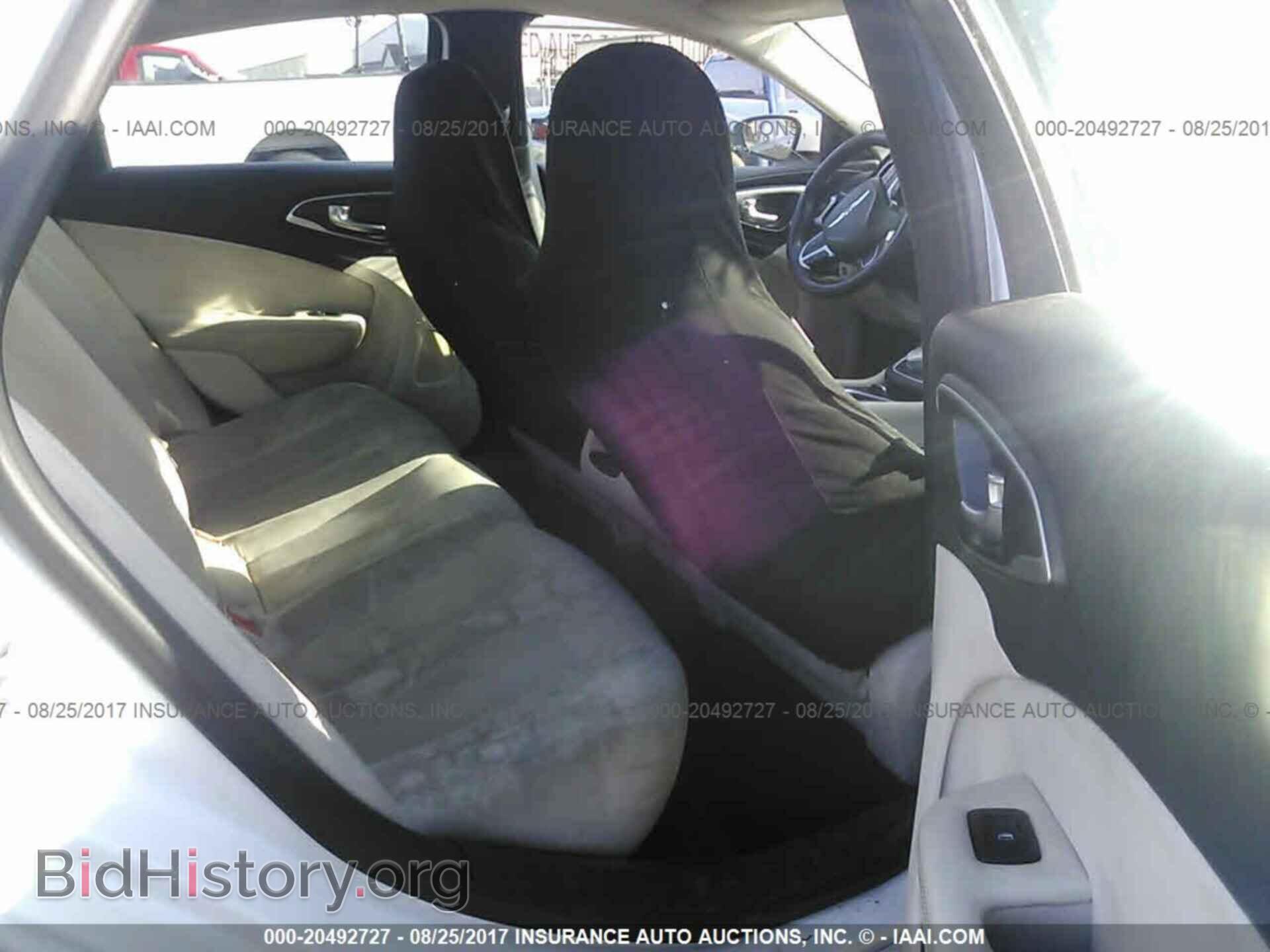 2015 Chrysler 200 - VIN: 1C3CCCABXFN607111 - Фото 8