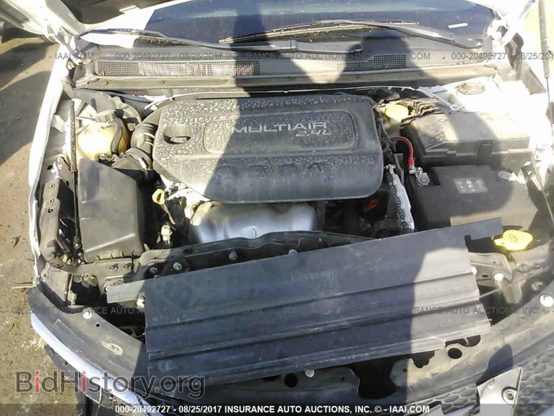 2015 Chrysler 200 - VIN: 1C3CCCABXFN607111 - Фото 10