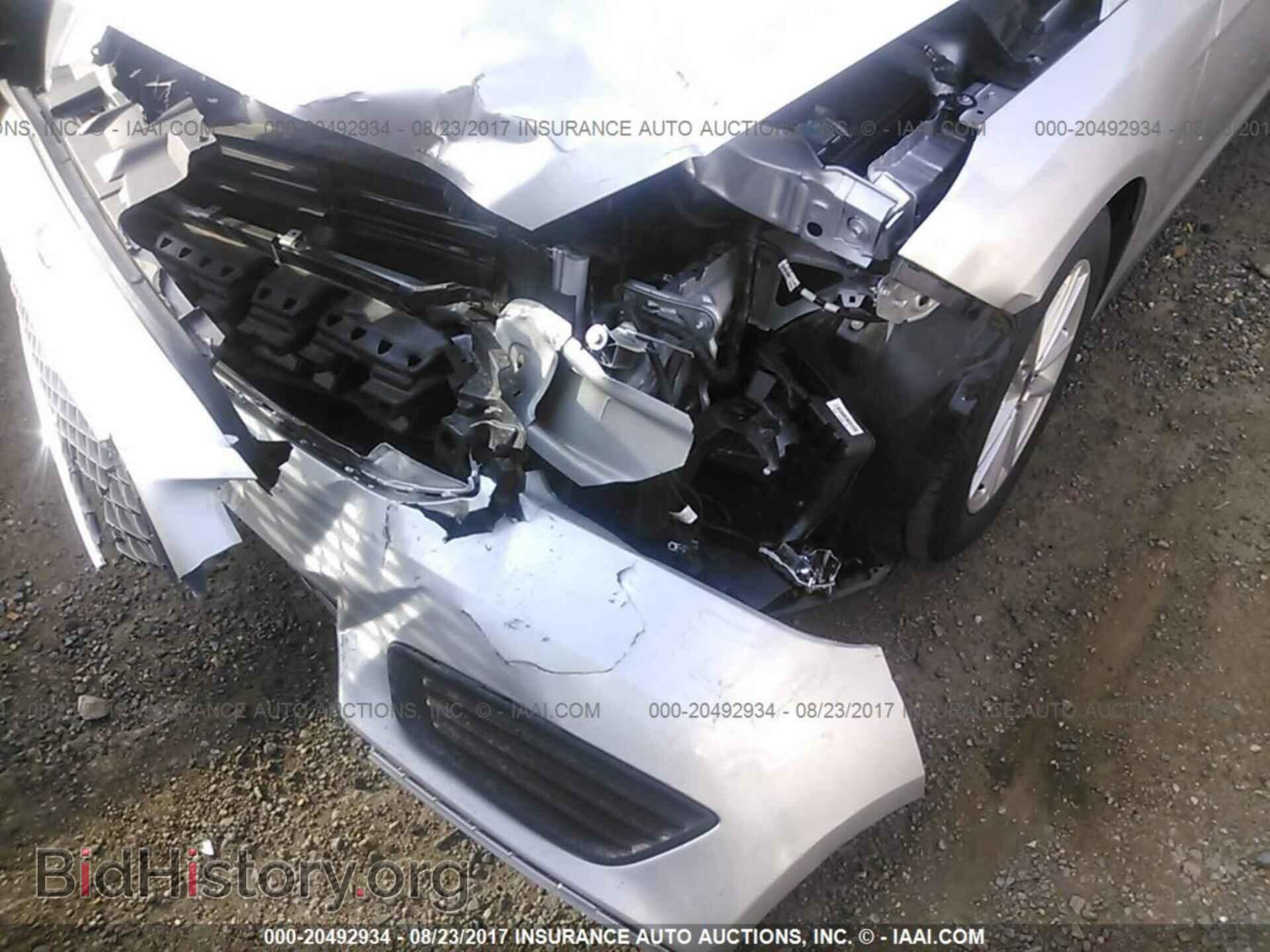 2017 Ford Focus - VIN: 1FADP3F27HL247653 - Photo 6