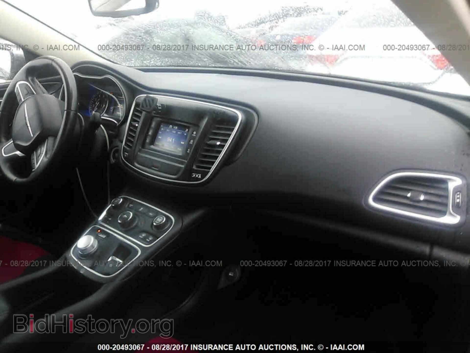 2015 Chrysler 200 - VIN: 1C3CCCAB6FN617389 - Photo 5