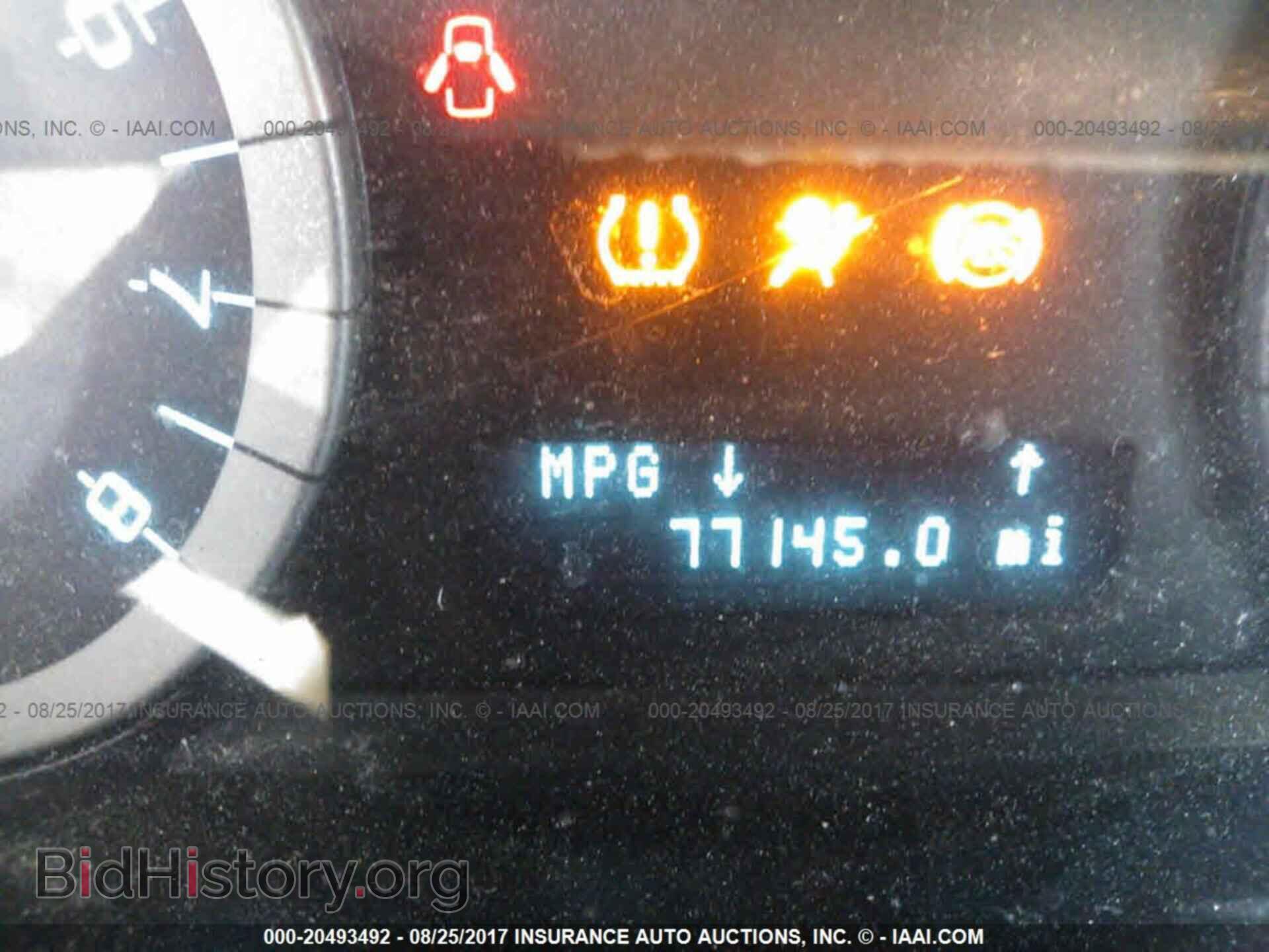 2011 Ford Escape - VIN: 1FMCU0D72BKB18840 - Photo 7
