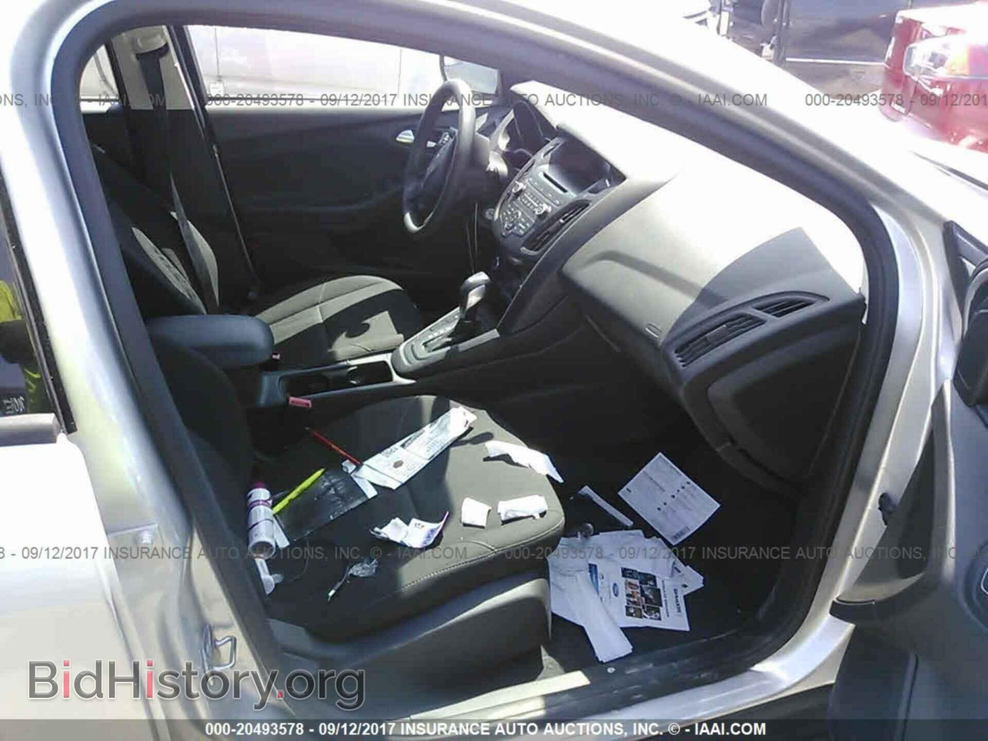 2016 Ford Focus - VIN: 1FADP3KE0GL212242 - Фото 5