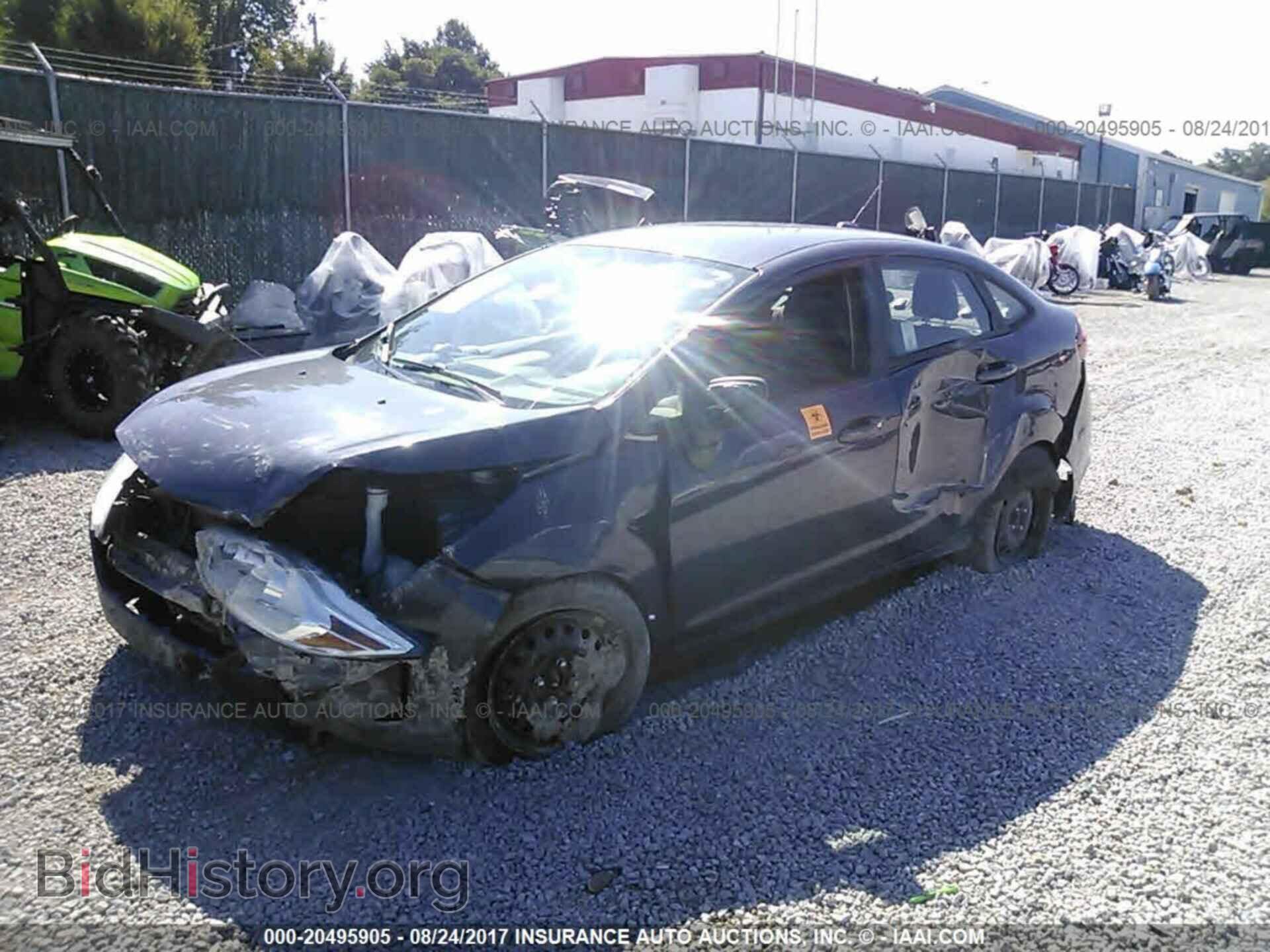 2012 Ford Fiesta - VIN: 3FADP4BJ0CM176242 - Фото 2