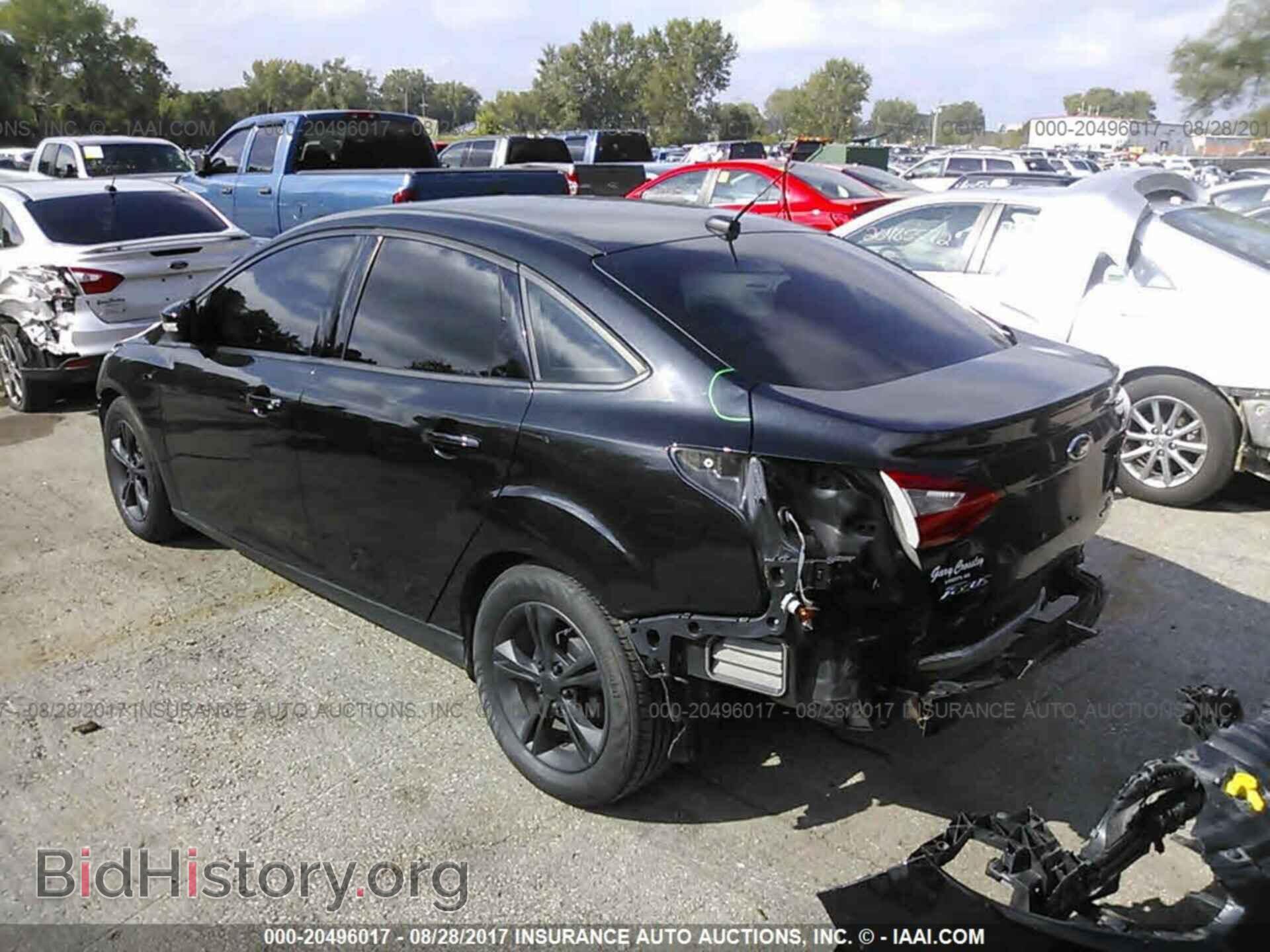 2014 Ford Focus - VIN: 1FADP3F22EL431071 - Photo 3