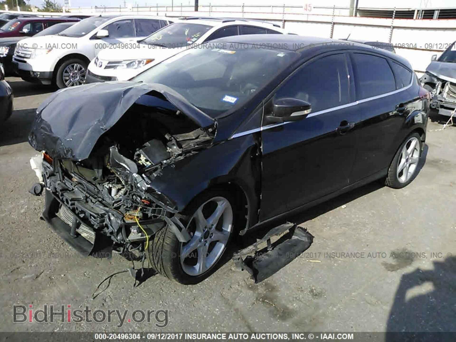 2014 Ford Focus - VIN: 1FADP3N23EL390001 - Photo 2