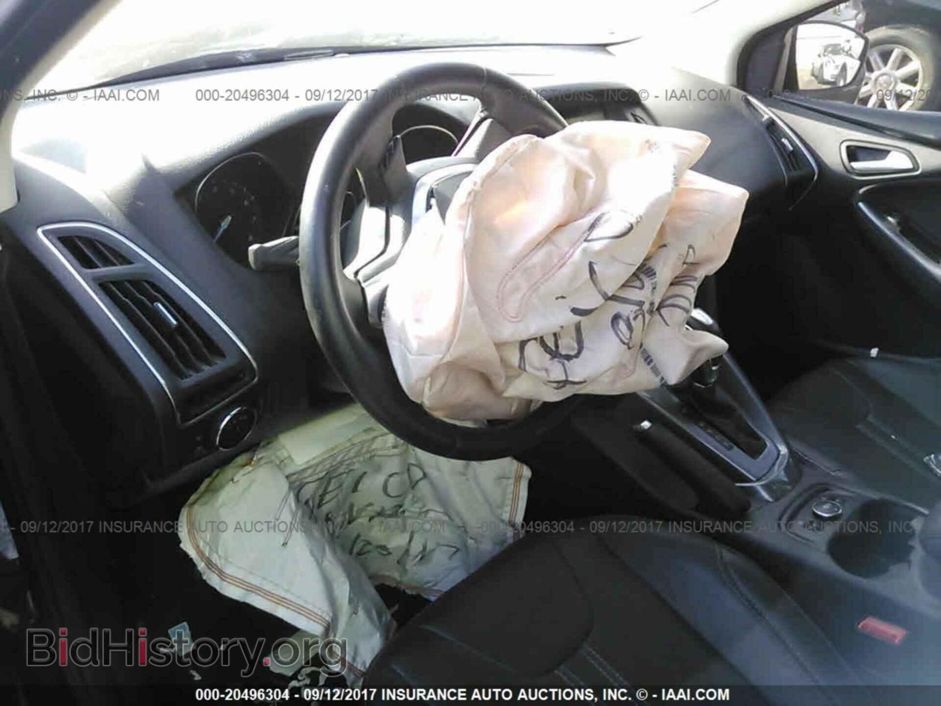2014 Ford Focus - VIN: 1FADP3N23EL390001 - Photo 5