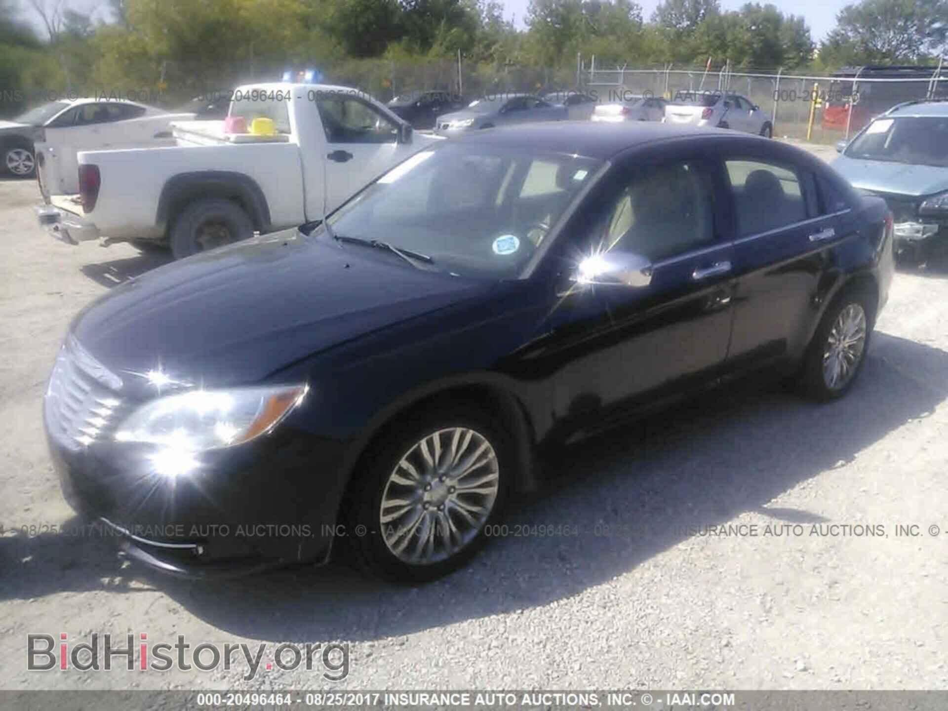 2012 Chrysler 200 - VIN: 1C3CCBCB0CN175714 - Photo 2