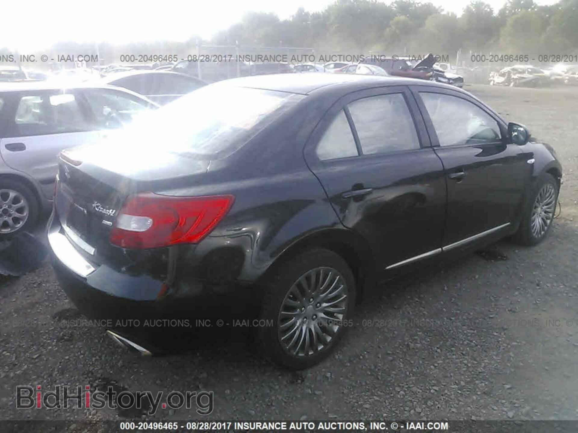 2012 Suzuki Kizashi - VIN: JS2RF9A33C6101057 - Photo 4