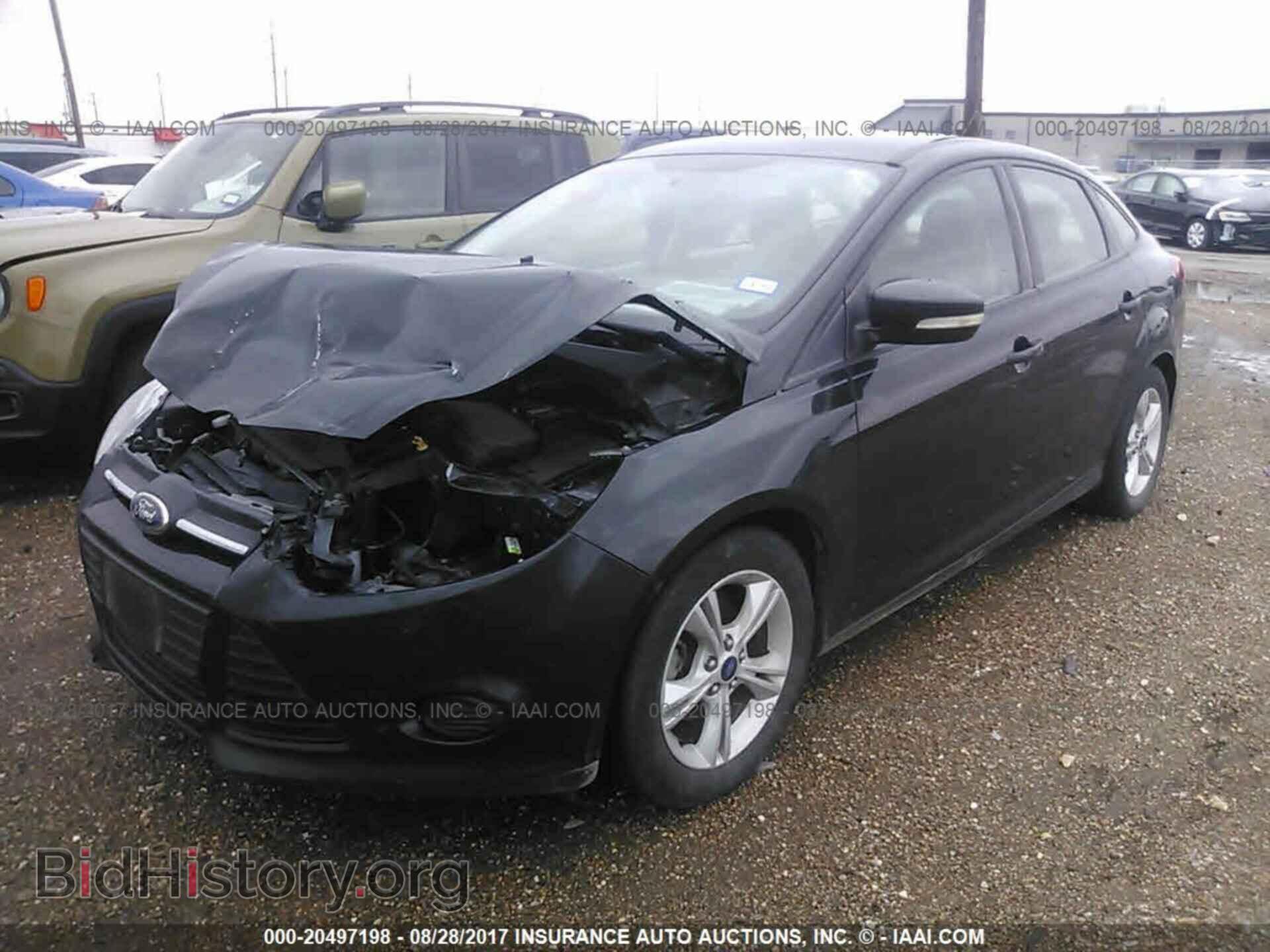 2014 Ford Focus - VIN: 1FADP3F28EL440096 - Photo 2