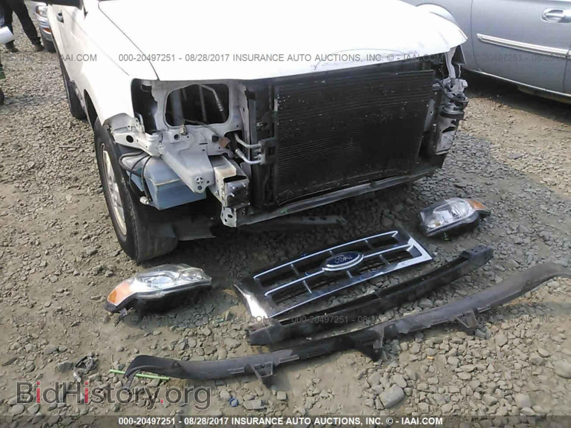 2011 Ford Escape - VIN: 1FMCU9C74BKA56539 - Photo 6