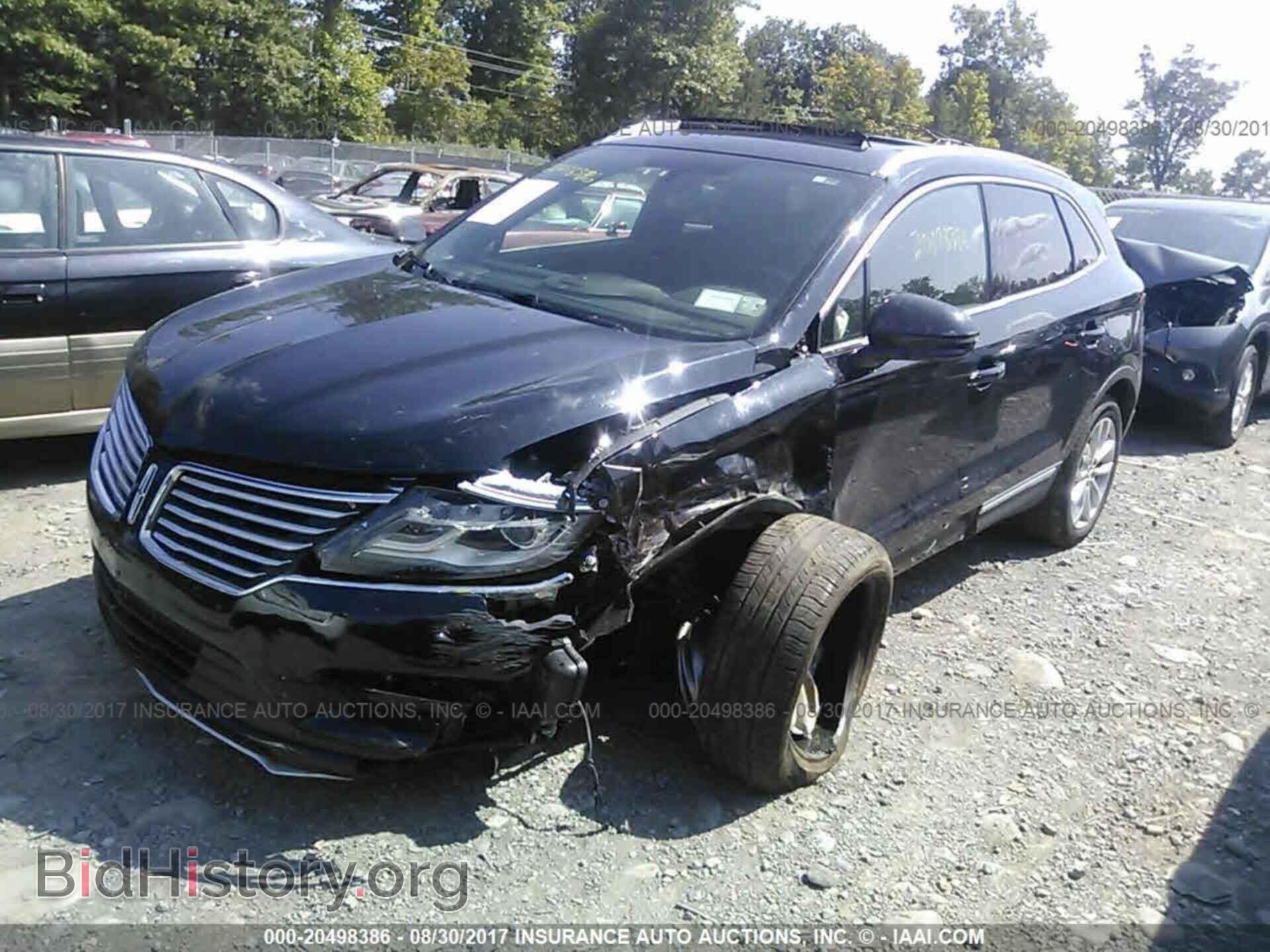 2017 Lincoln Mkc - VIN: 5LMCJ2D96HUL09211 - Photo 2