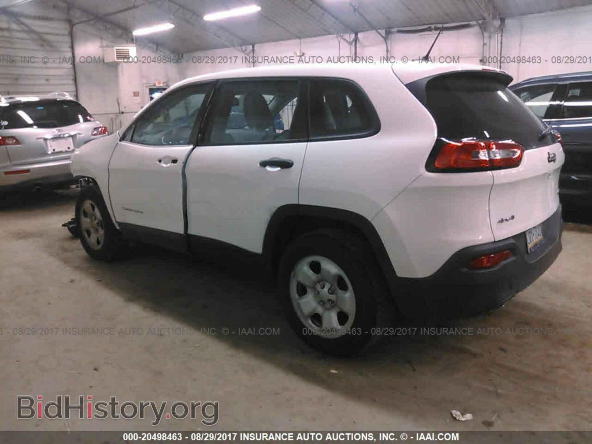 2015 Jeep Cherokee - VIN: 1C4PJMAB1FW575247 - Фото 3