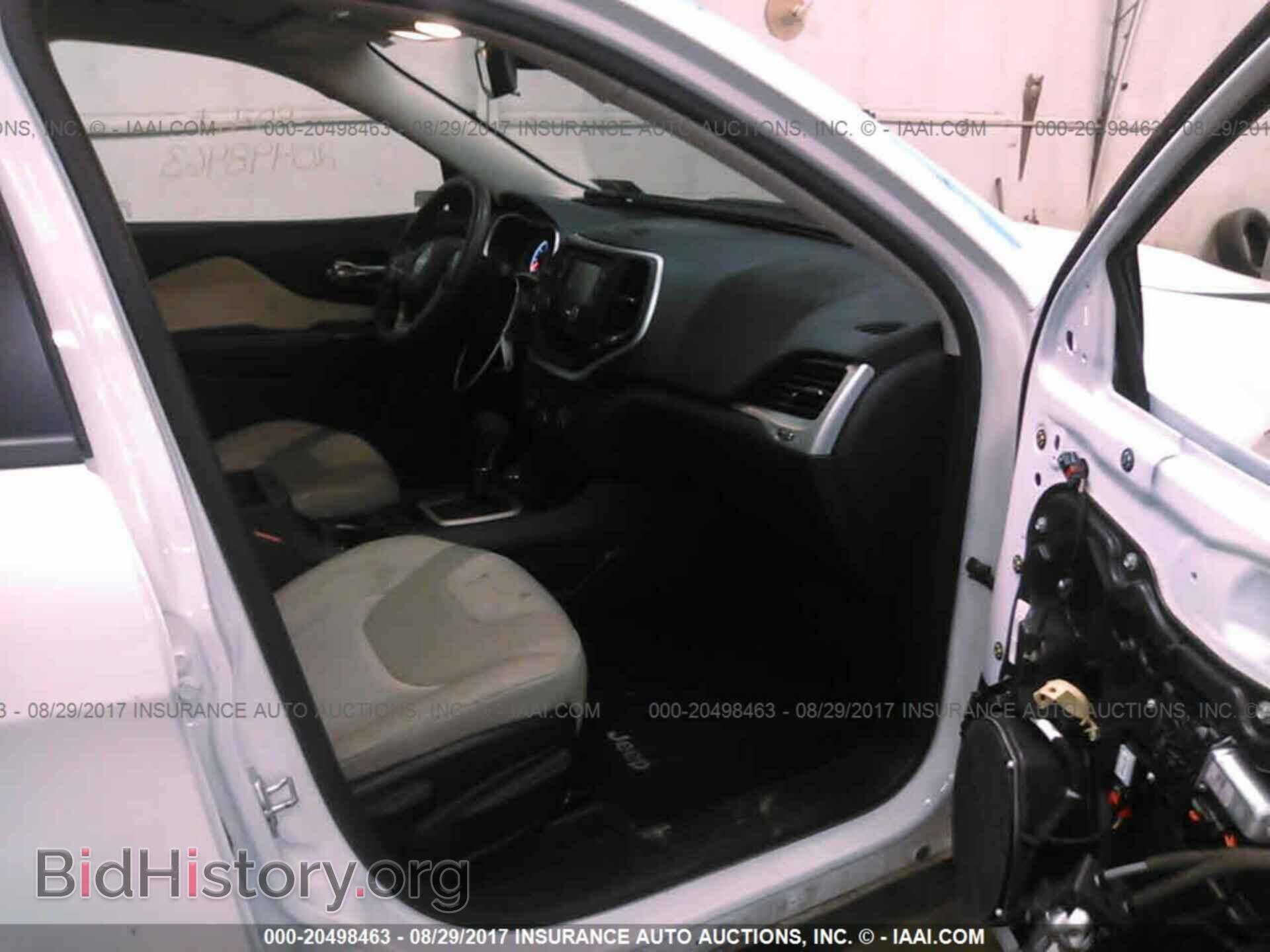 2015 Jeep Cherokee - VIN: 1C4PJMAB1FW575247 - Фото 5