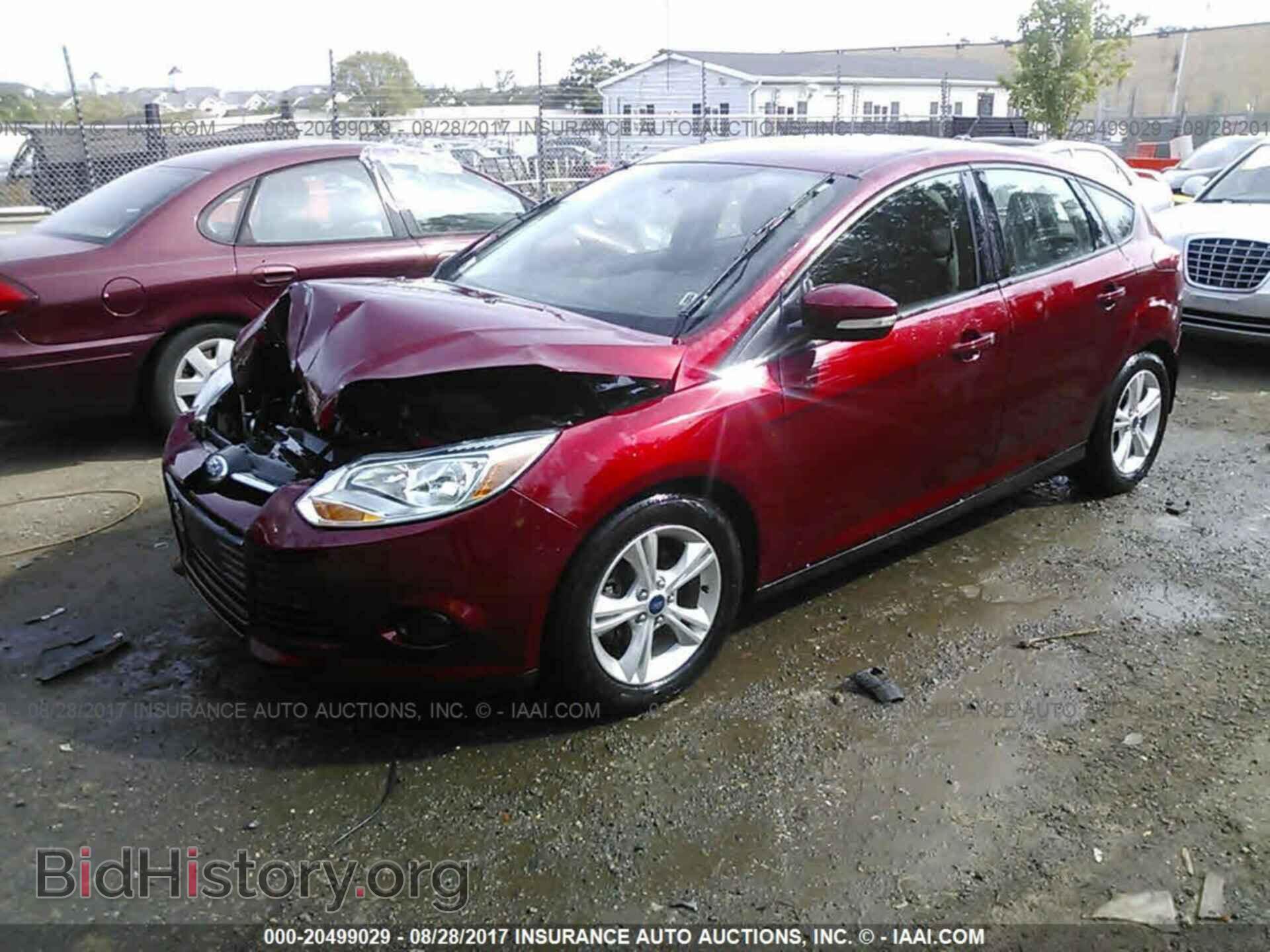 2014 Ford Focus - VIN: 1FADP3K20EL437375 - Photo 2