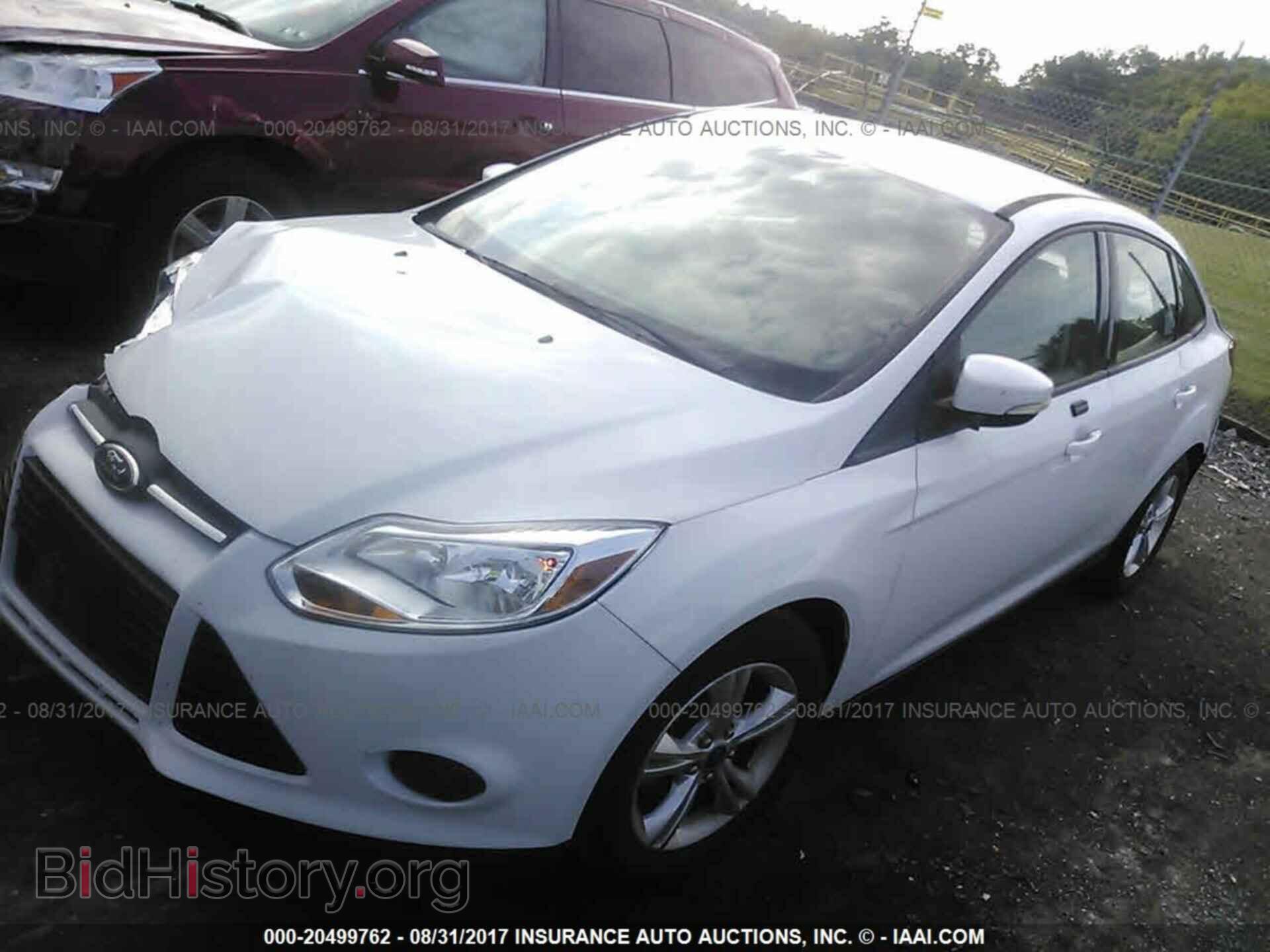 2013 Ford Focus - VIN: 1FADP3F23DL129965 - Photo 2