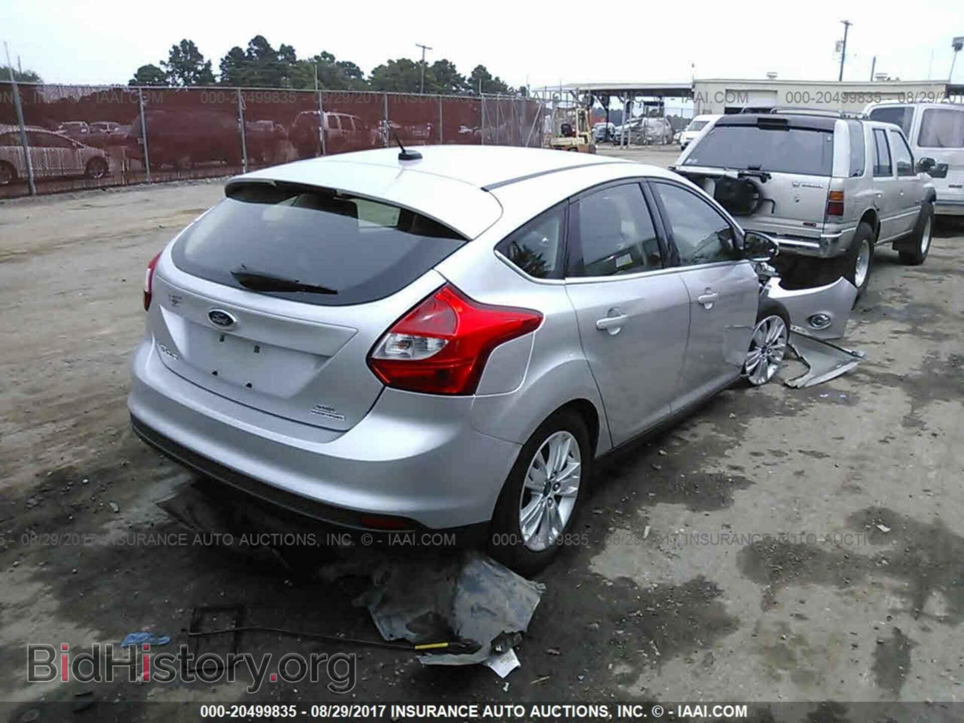 2012 Ford Focus - VIN: 1FAHP3M25CL430823 - Фото 4