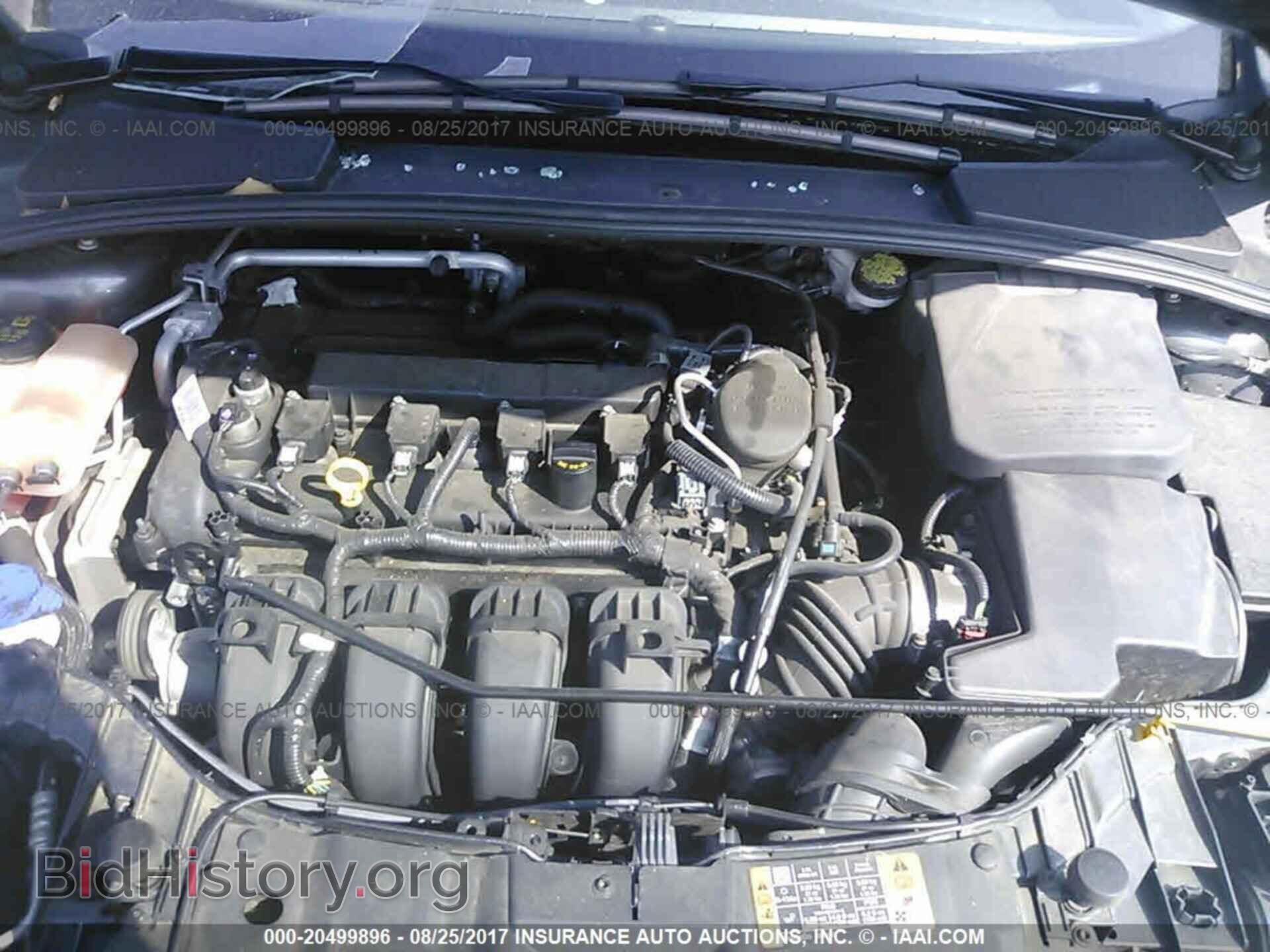 2016 Ford Focus - VIN: 1FADP3E24GL207532 - Photo 10