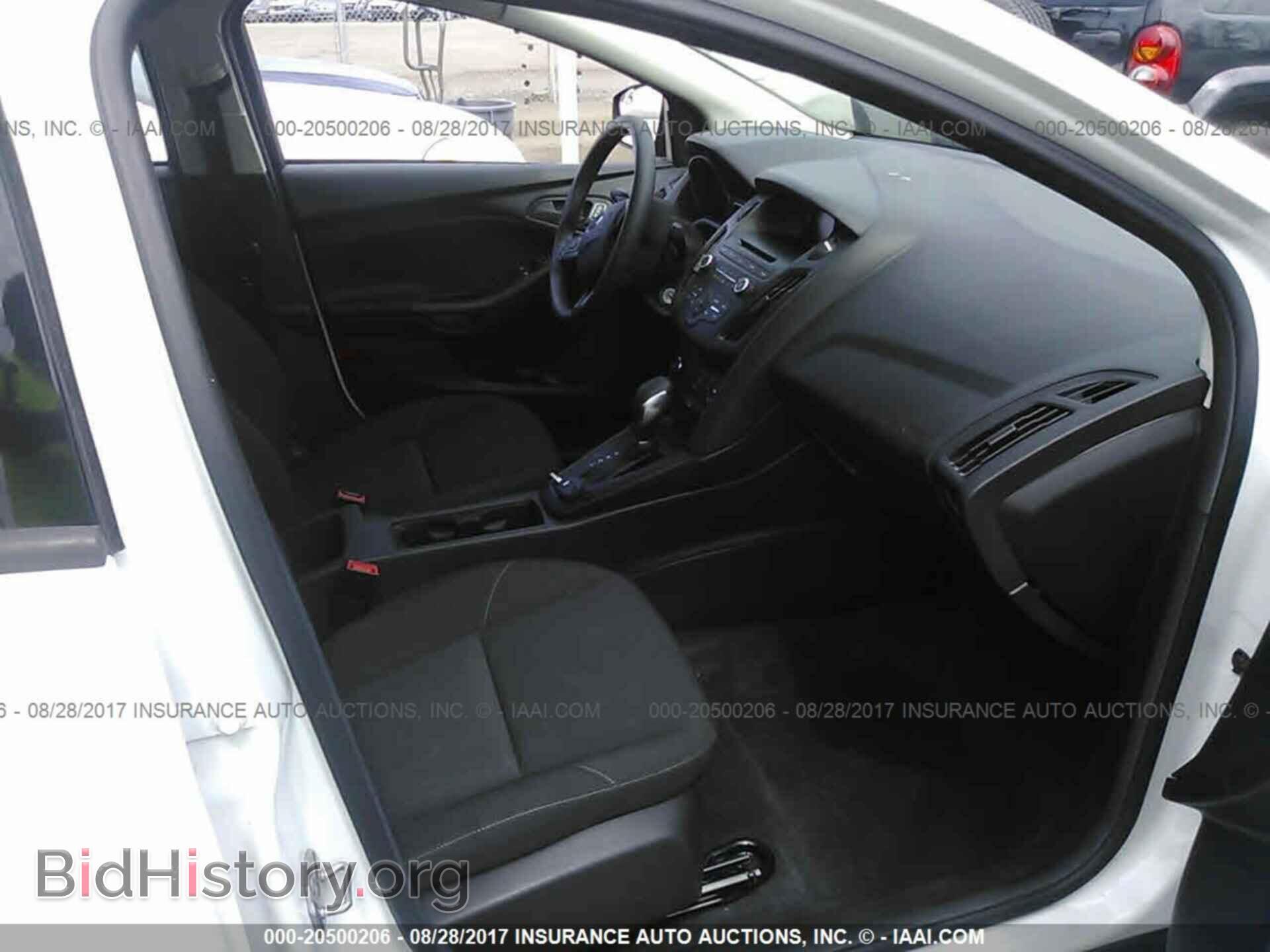 2016 Ford Focus - VIN: 1FADP3E25GL229085 - Фото 5