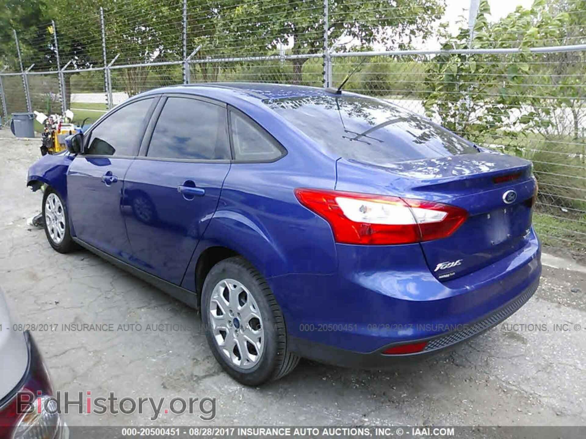 2012 Ford Focus - VIN: 1FAHP3F21CL435062 - Photo 3