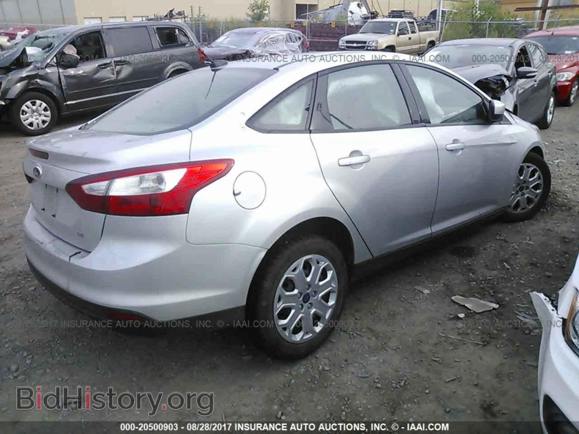2012 Ford Focus - VIN: 1FAHP3F22CL442599 - Фото 4