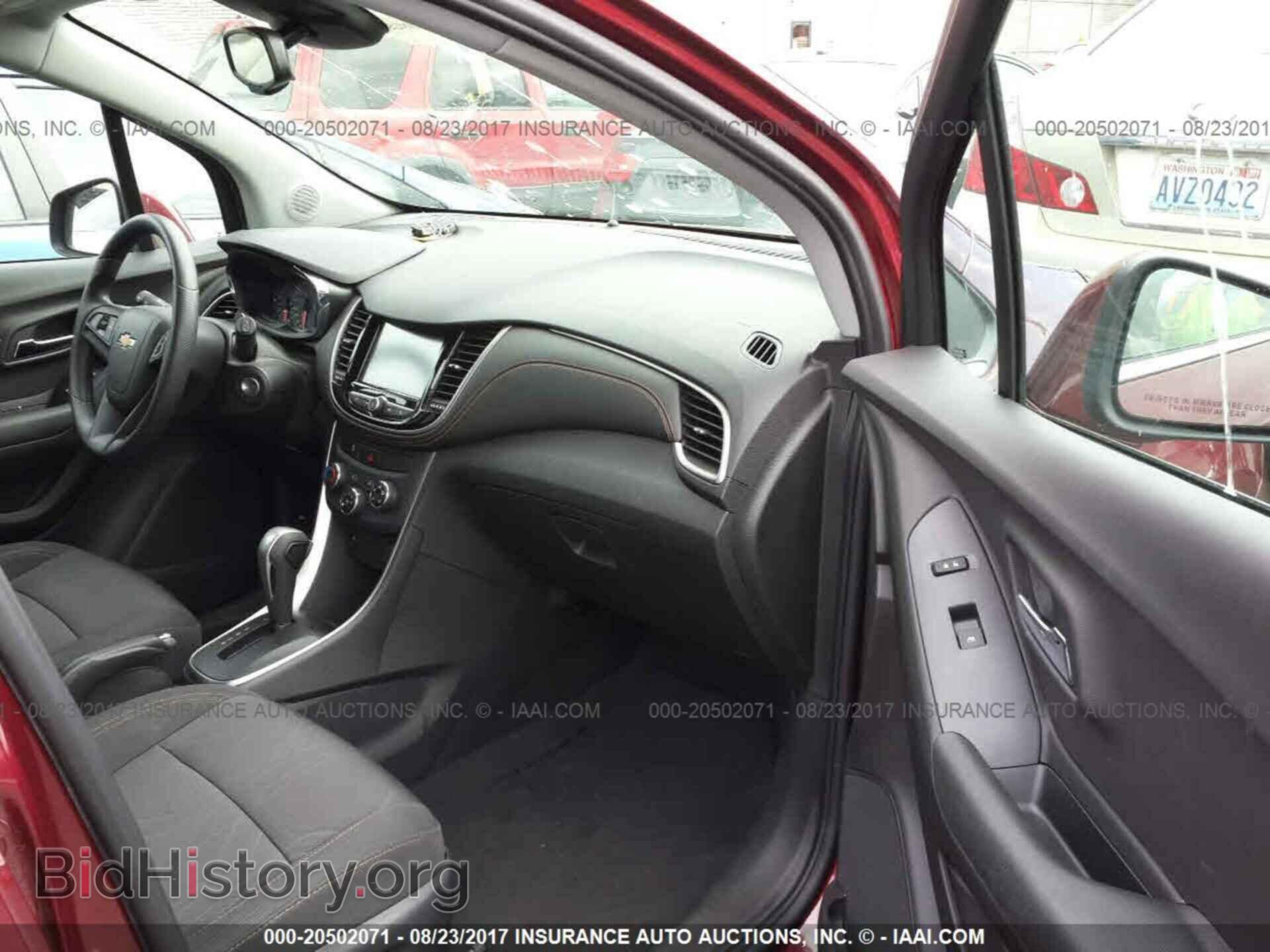 2017 Chevrolet Trax - VIN: 3GNCJPSB0HL181480 - Фото 5