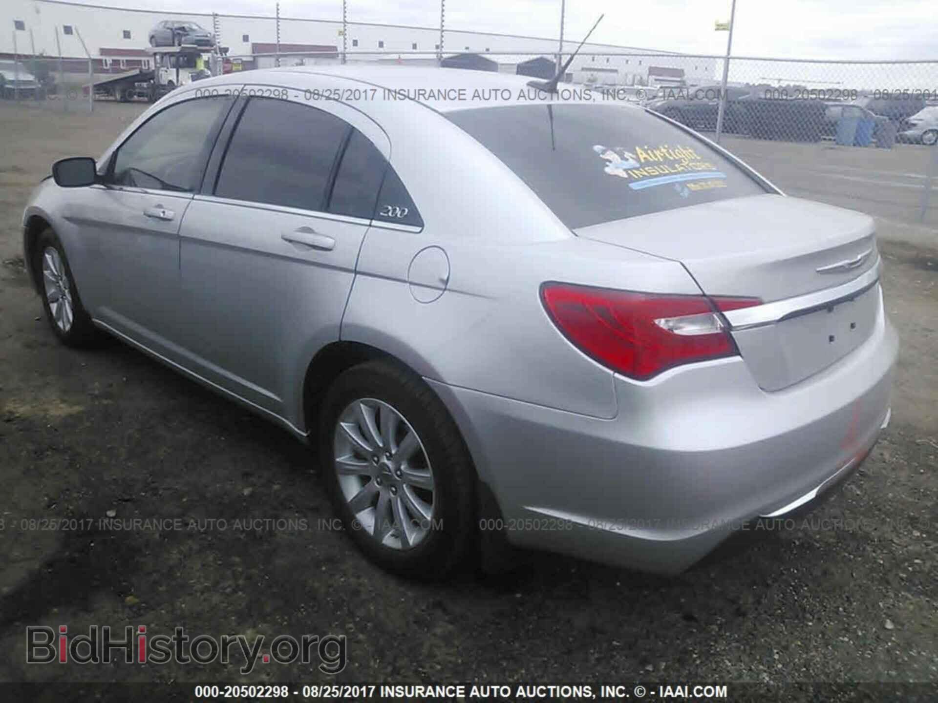 2011 Chrysler 200 - VIN: 1C3BC1FB8BN511593 - Photo 3