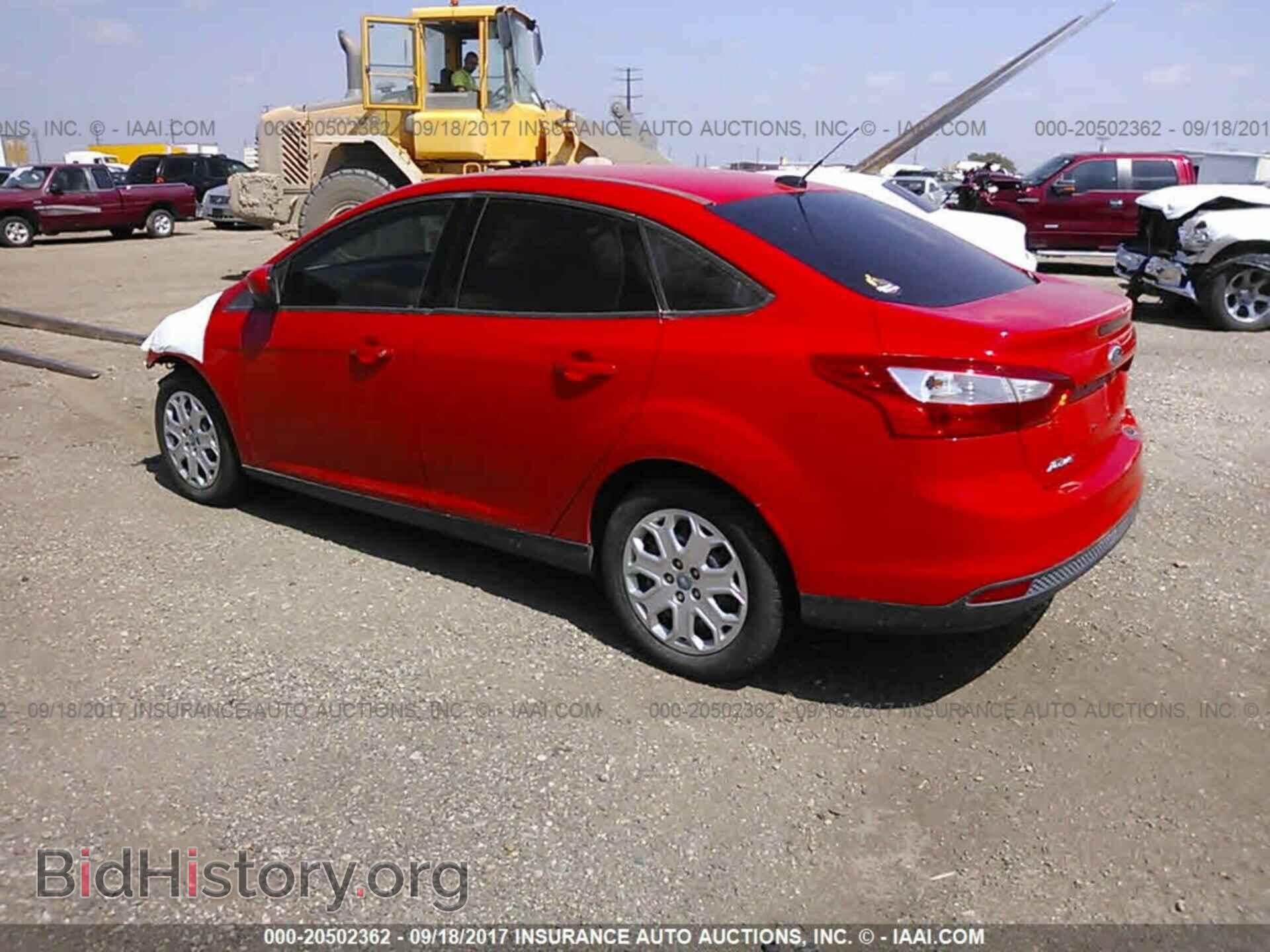 2012 Ford Focus - VIN: 1FAHP3F25CL196499 - Photo 3