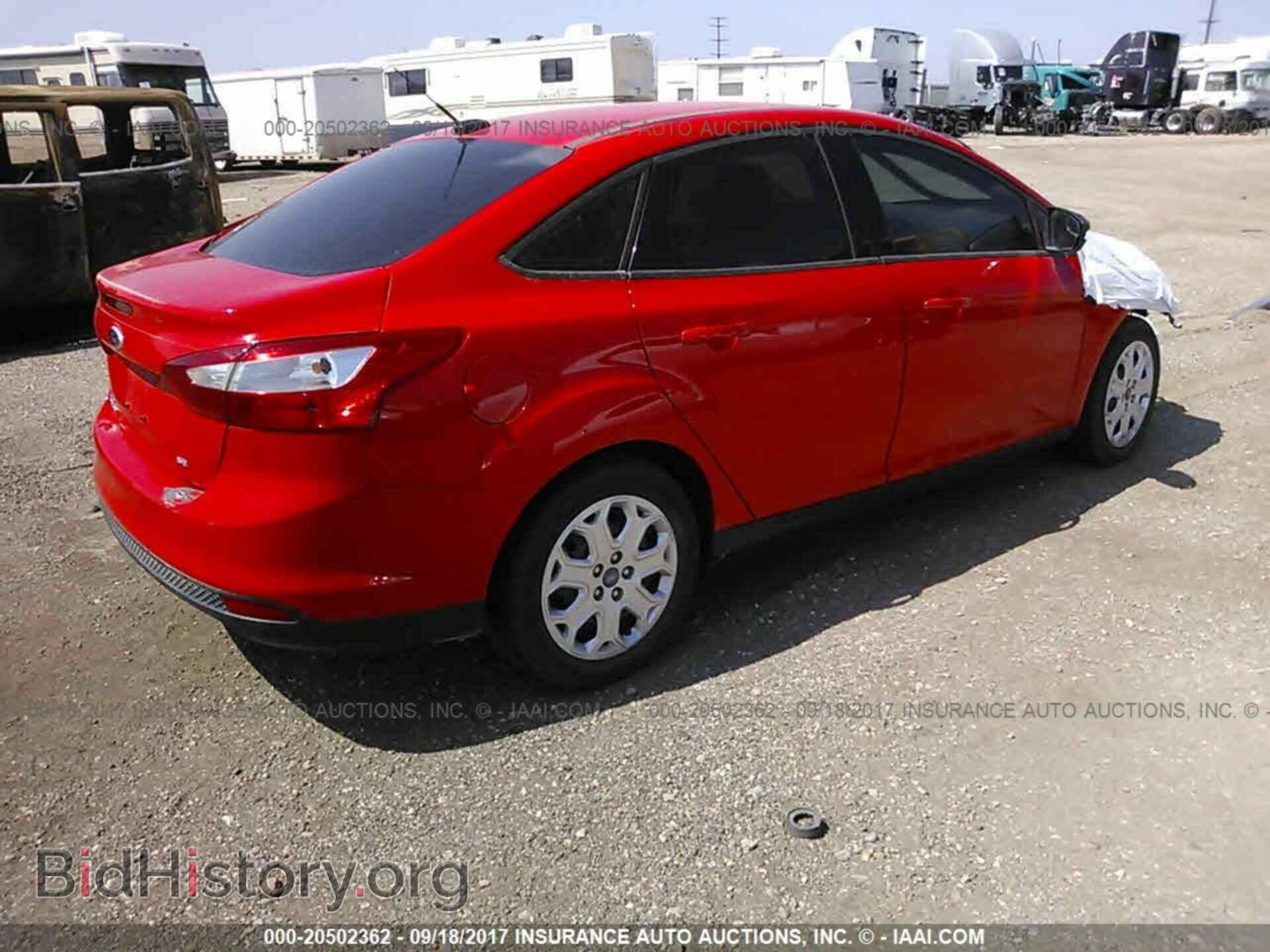 2012 Ford Focus - VIN: 1FAHP3F25CL196499 - Photo 4