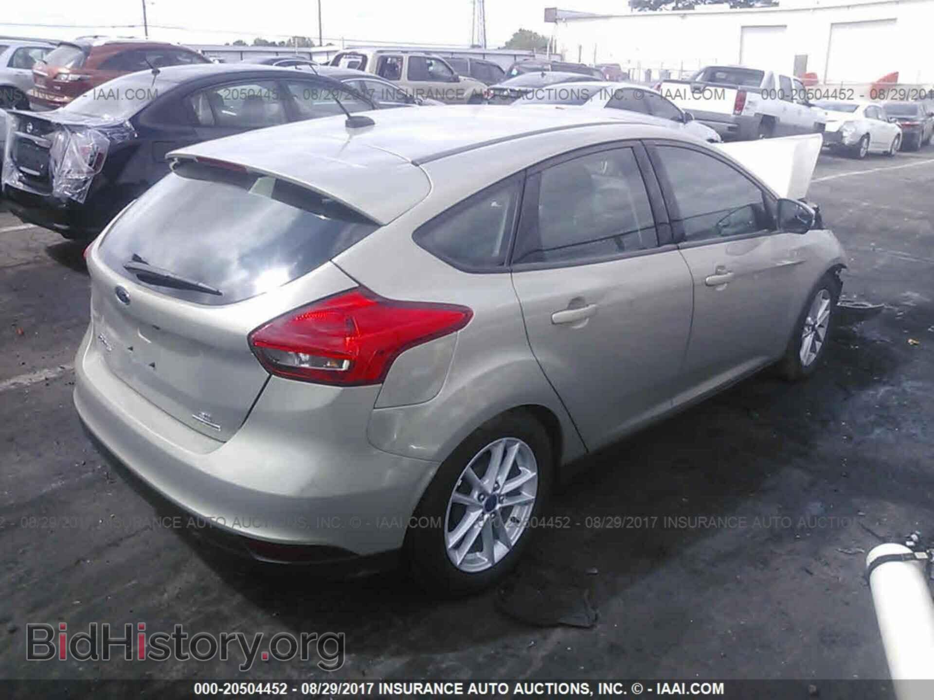2016 Ford Focus - VIN: 1FADP3K27GL385181 - Фото 4