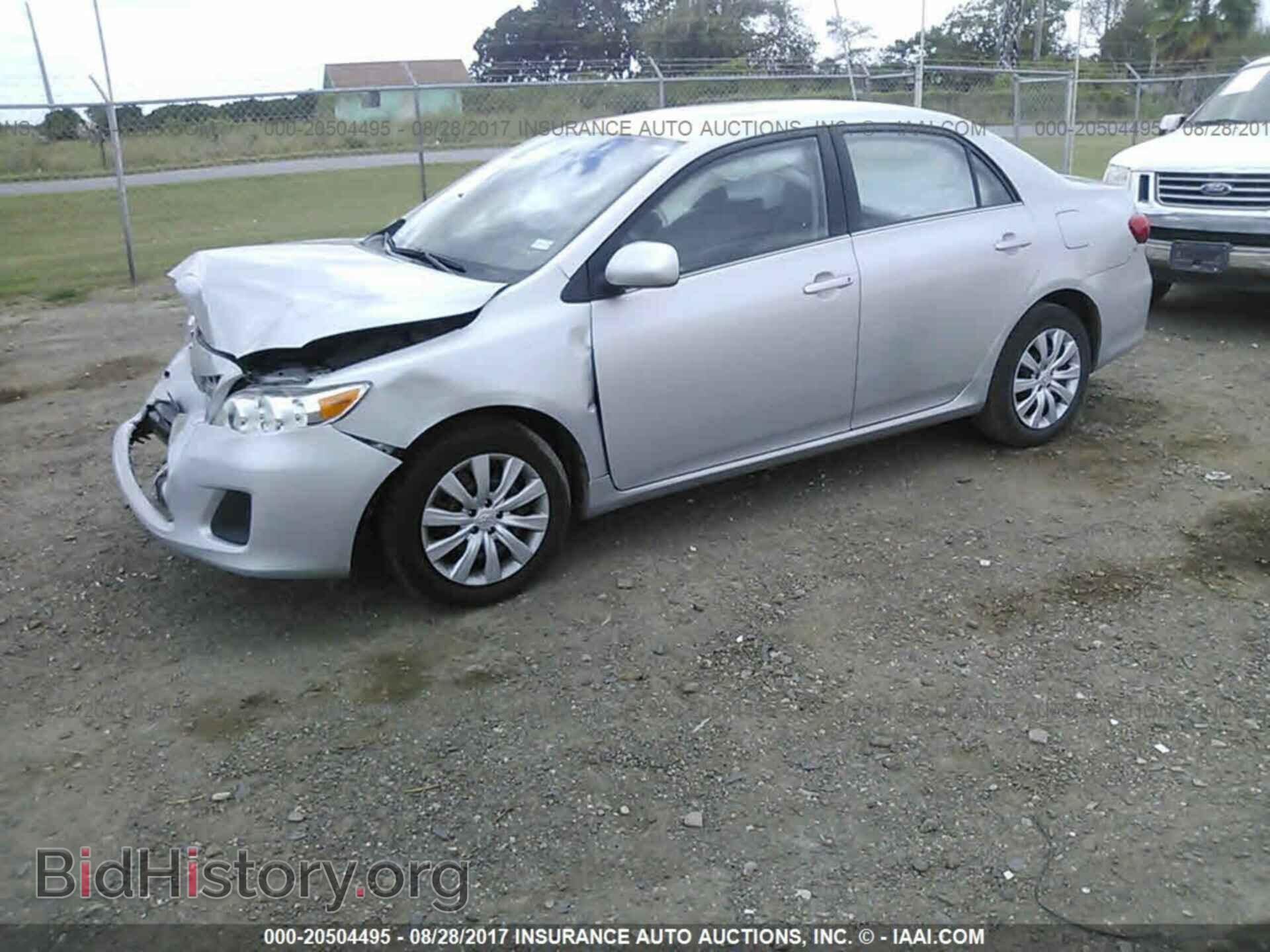 2013 Toyota Corolla - VIN: 5YFBU4EEXDP223053 - Photo 2