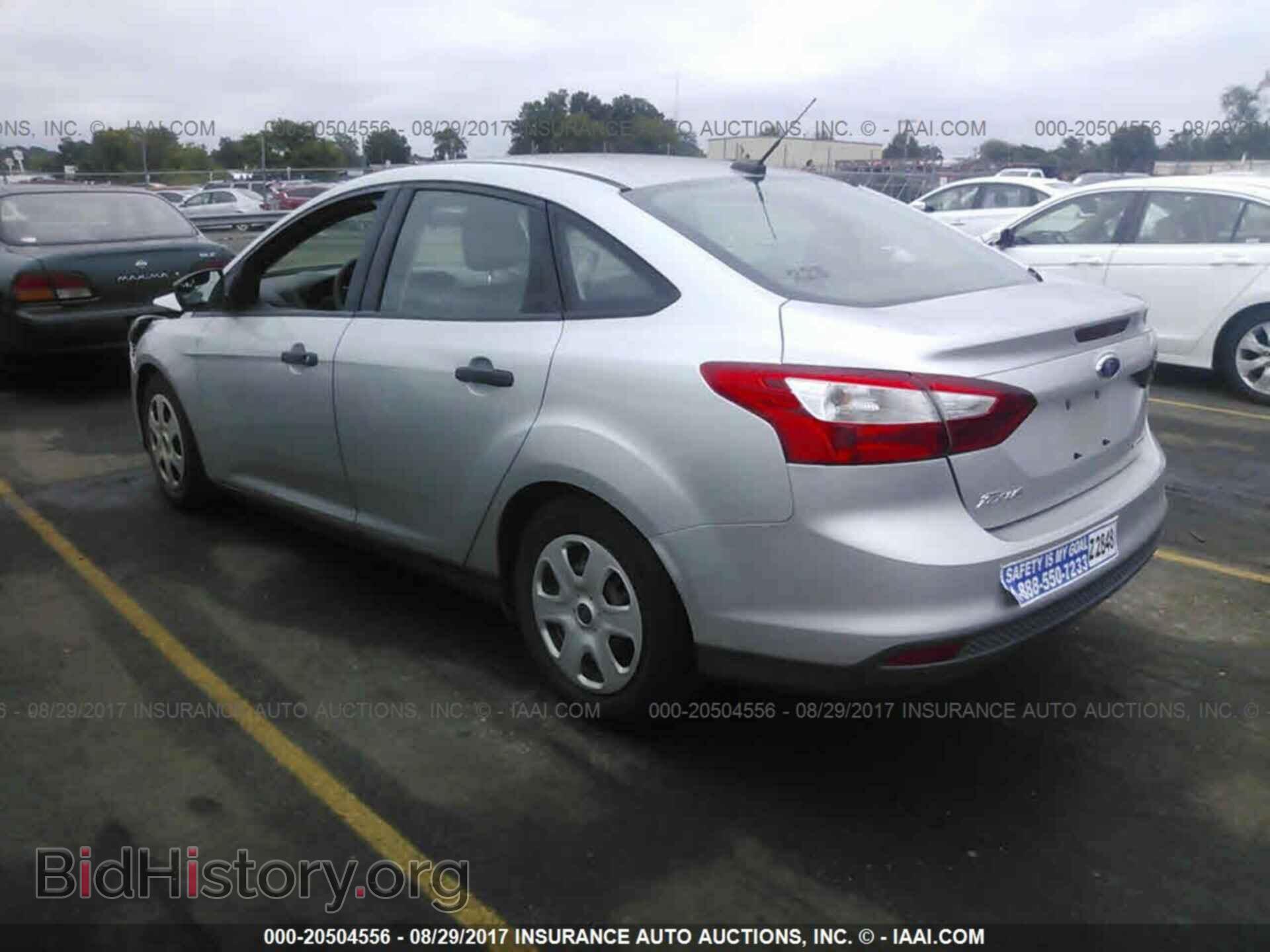2014 Ford Focus - VIN: 1FADP3E27EL443363 - Photo 3
