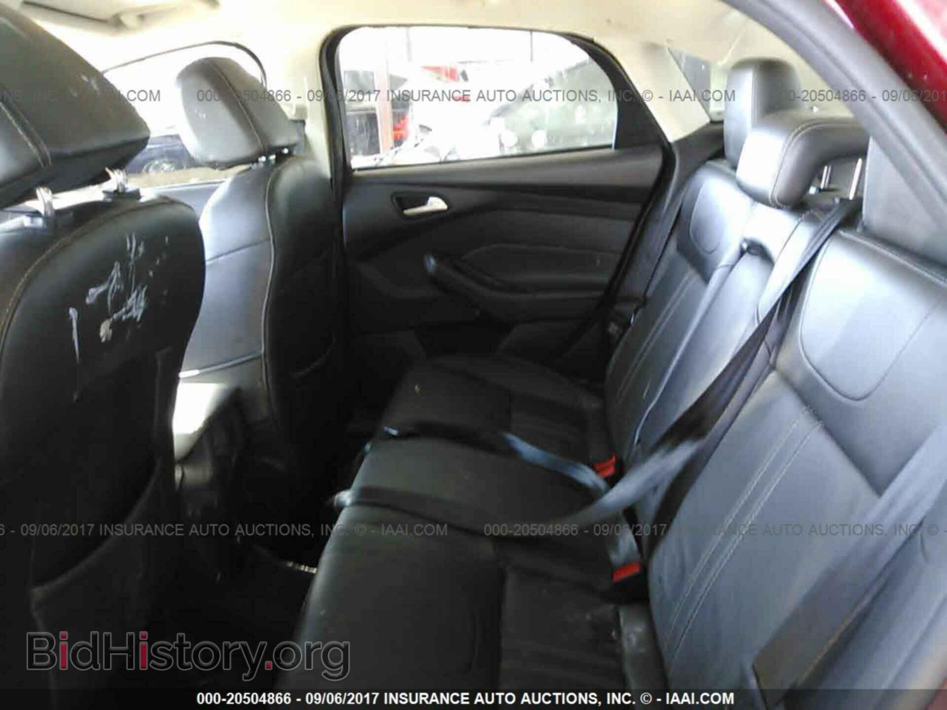 2014 Ford Focus - VIN: 1FADP3F20EL440562 - Photo 8