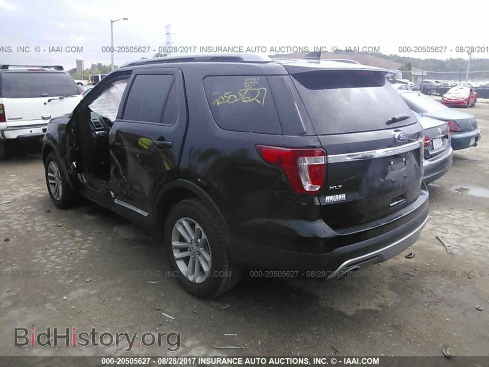 2017 Ford Explorer - VIN: 1FM5K7DH0HGD16084 - Photo 3
