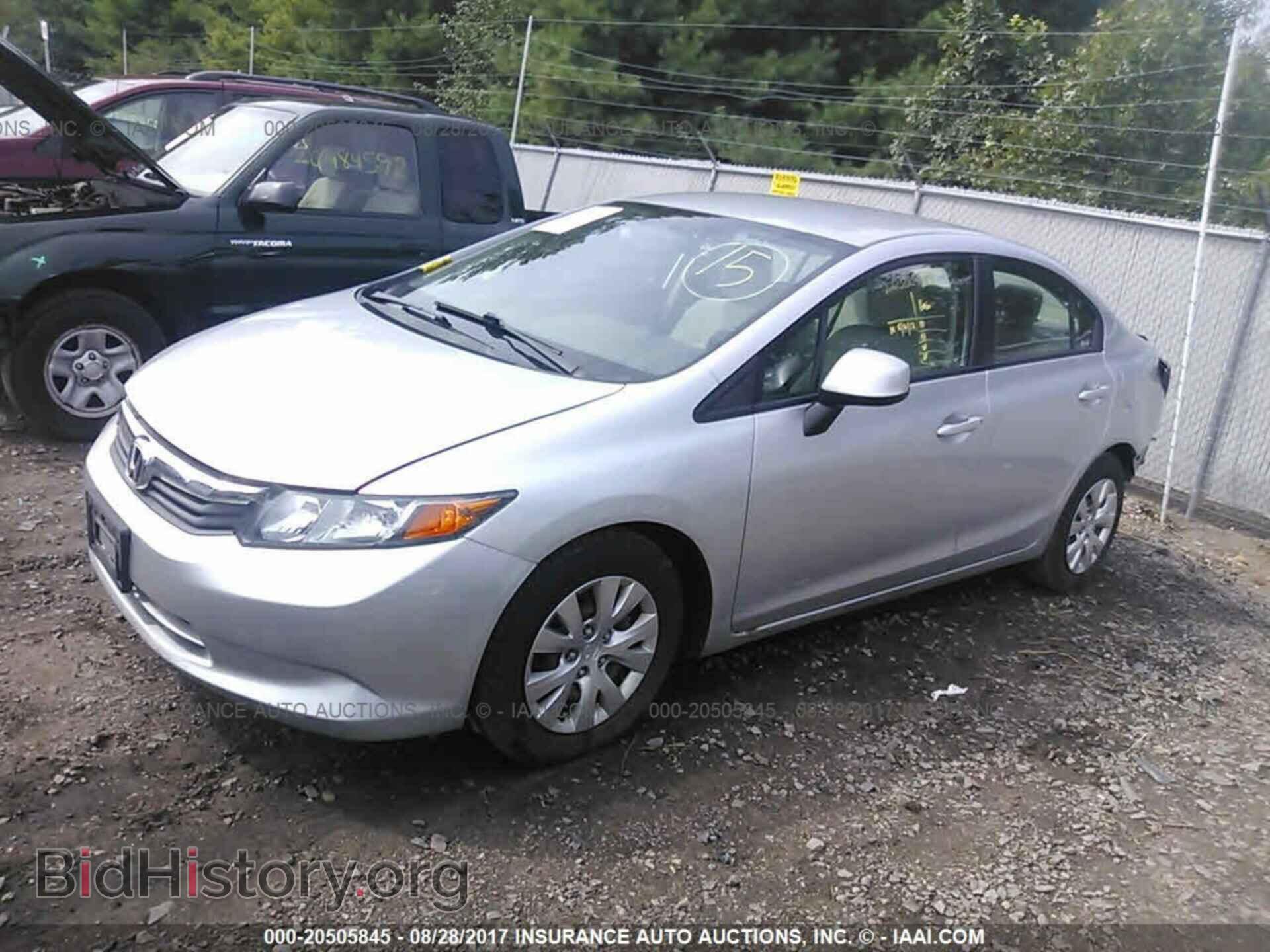 2012 Honda Civic - VIN: 2HGFB2F5XCH335111 - Фото 2