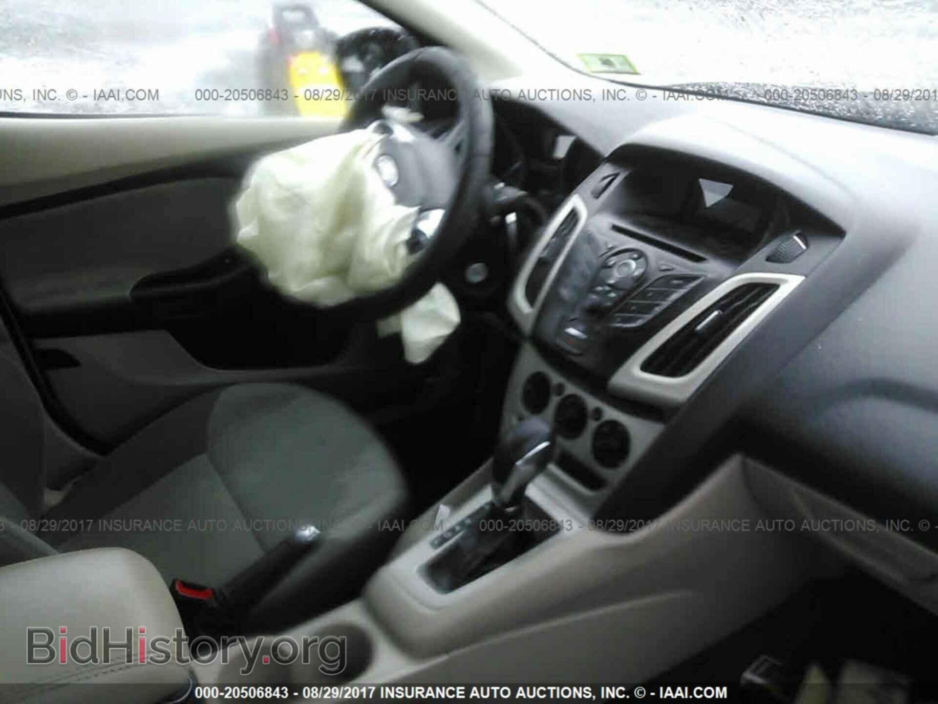 2012 Ford Focus - VIN: 1FAHP3F28CL238924 - Photo 5
