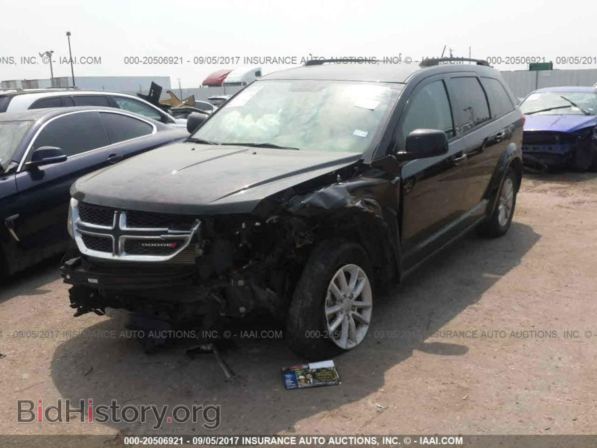 2015 Dodge Journey - VIN: 3C4PDCBG8FT673502 - Photo 2