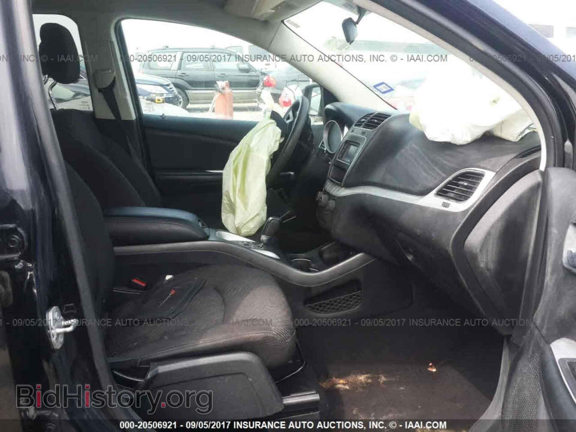 2015 Dodge Journey - VIN: 3C4PDCBG8FT673502 - Photo 5