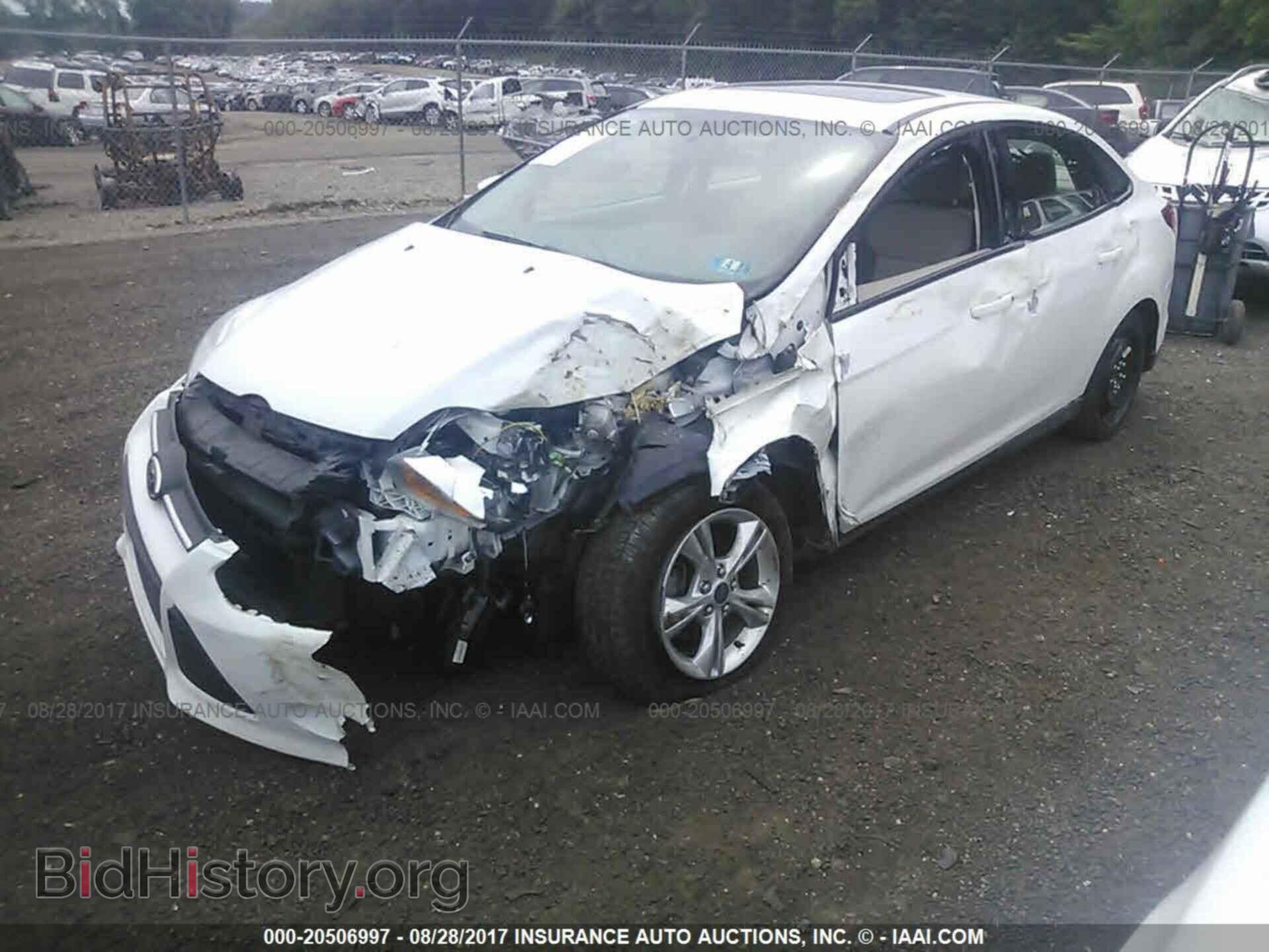 2014 Ford Focus - VIN: 1FADP3F29EL275448 - Фото 2