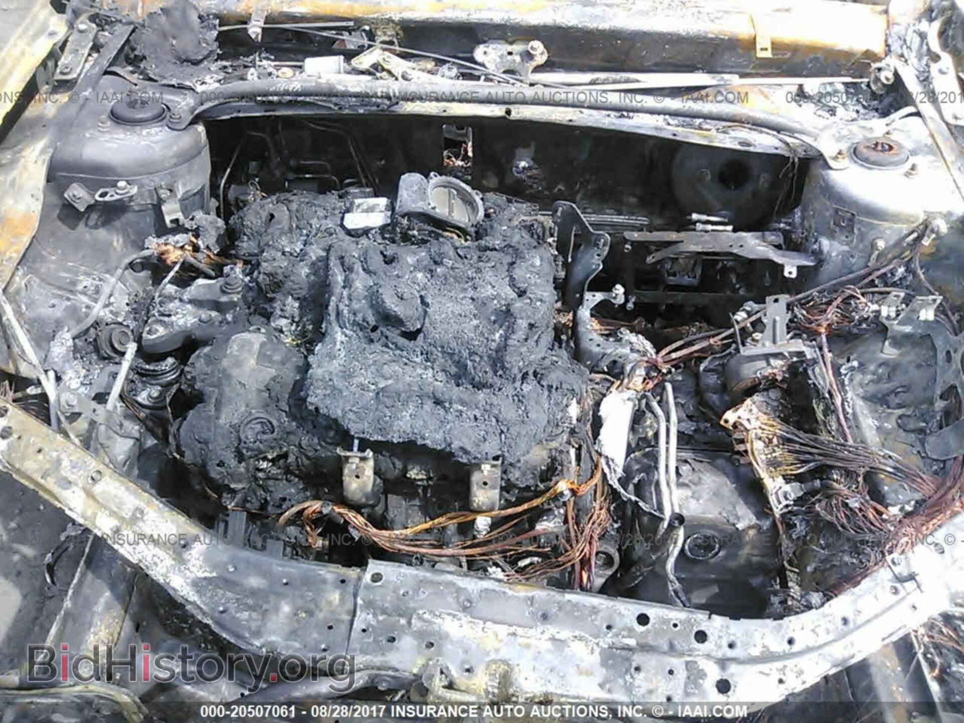 2013 Chrysler 200 - VIN: 1C3CCBBG3DN715832 - Фото 10