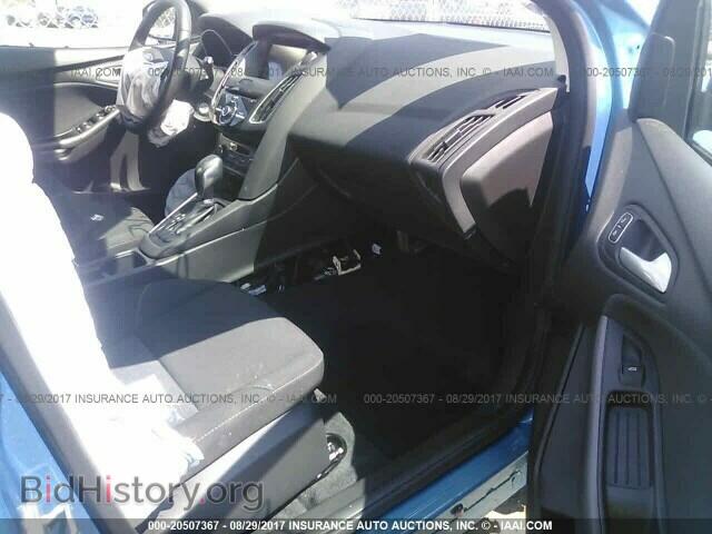 2017 Ford Focus - VIN: 1FADP3M2XHL221759 - Photo 5