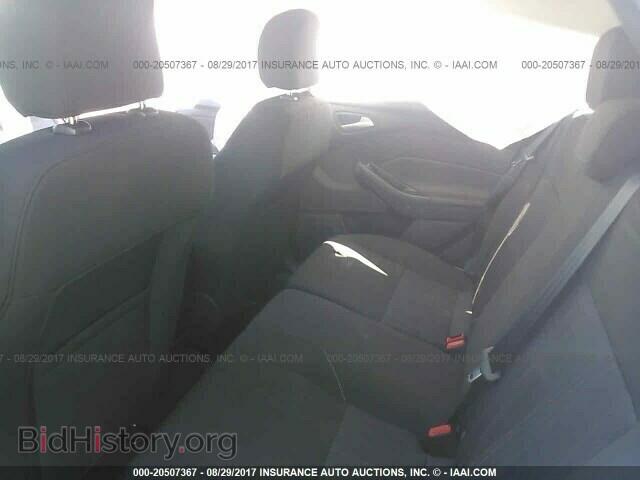 2017 Ford Focus - VIN: 1FADP3M2XHL221759 - Photo 8