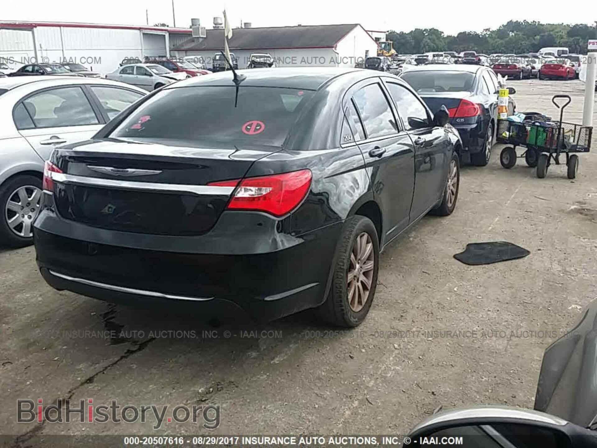 2013 Chrysler 200 - VIN: 1C3CCBBB5DN542481 - Фото 4