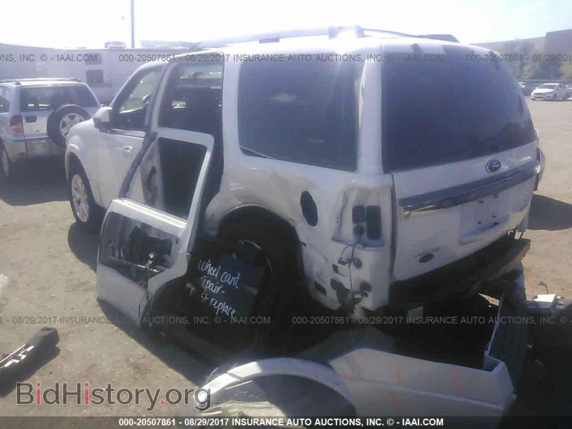 2015 Ford Expedition - VIN: 1FMJU2AT9FEF06852 - Фото 3