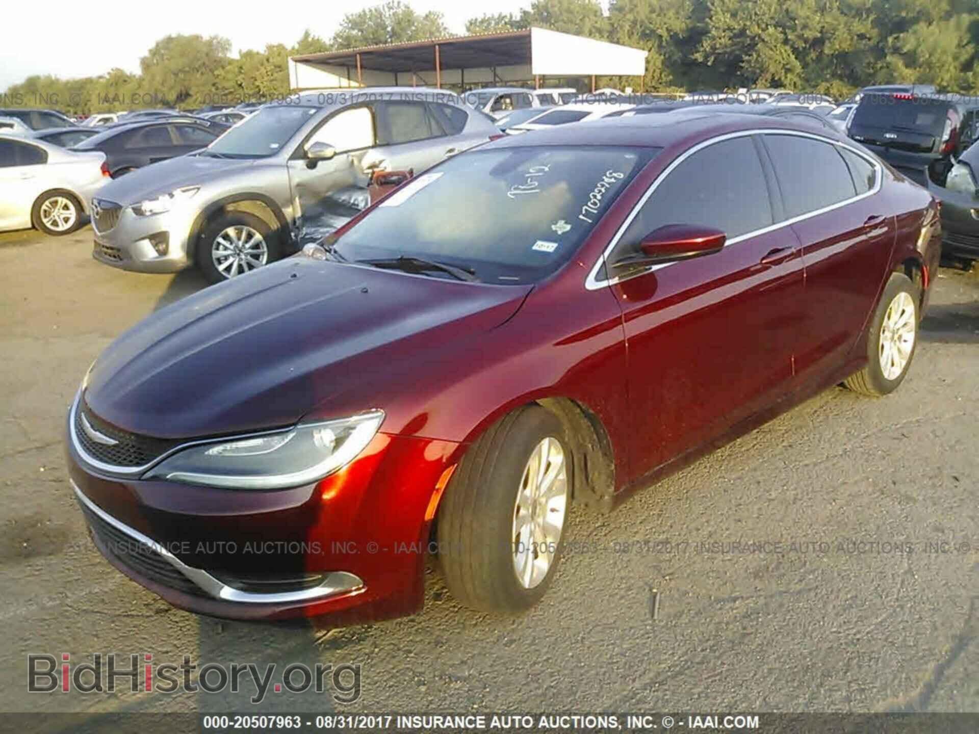 2015 Chrysler 200 - VIN: 1C3CCCAB3FN624655 - Photo 2