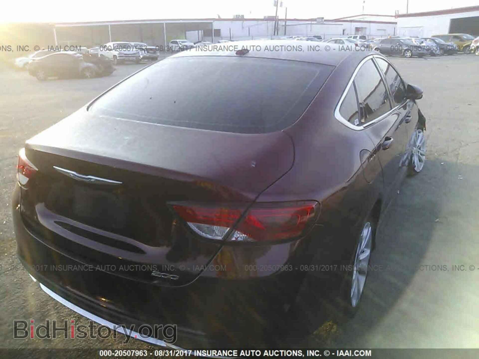 2015 Chrysler 200 - VIN: 1C3CCCAB3FN624655 - Photo 4