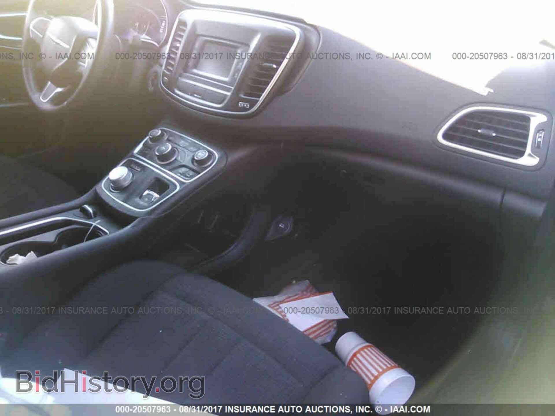 2015 Chrysler 200 - VIN: 1C3CCCAB3FN624655 - Photo 5