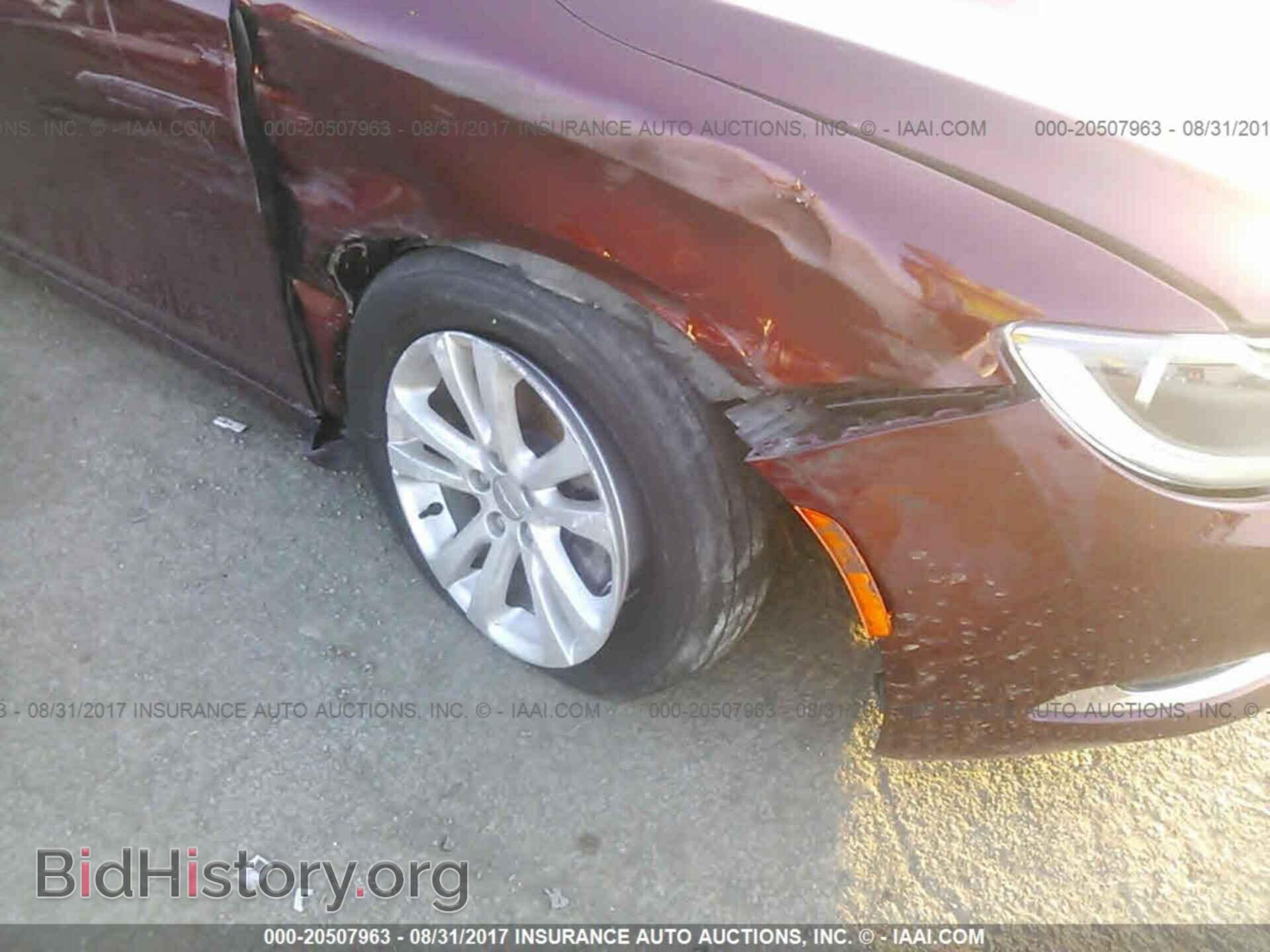 2015 Chrysler 200 - VIN: 1C3CCCAB3FN624655 - Photo 6